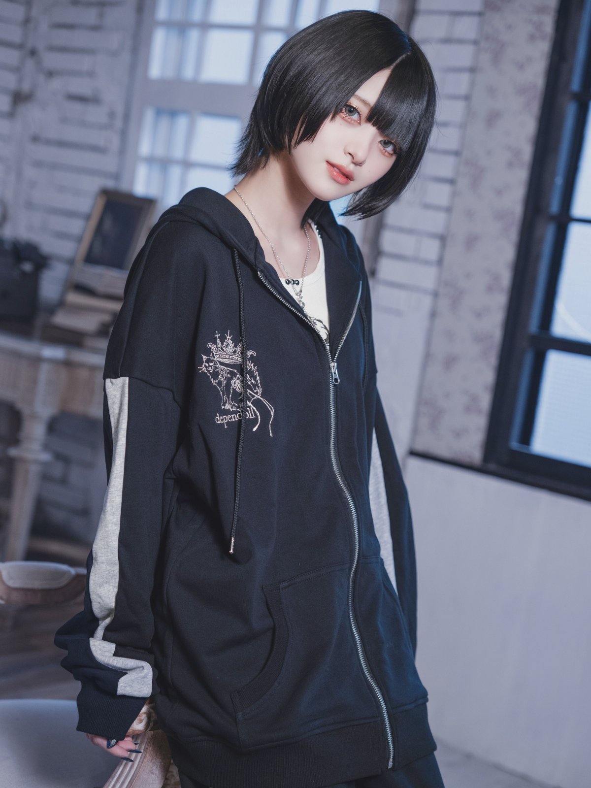UNISEX ITEM