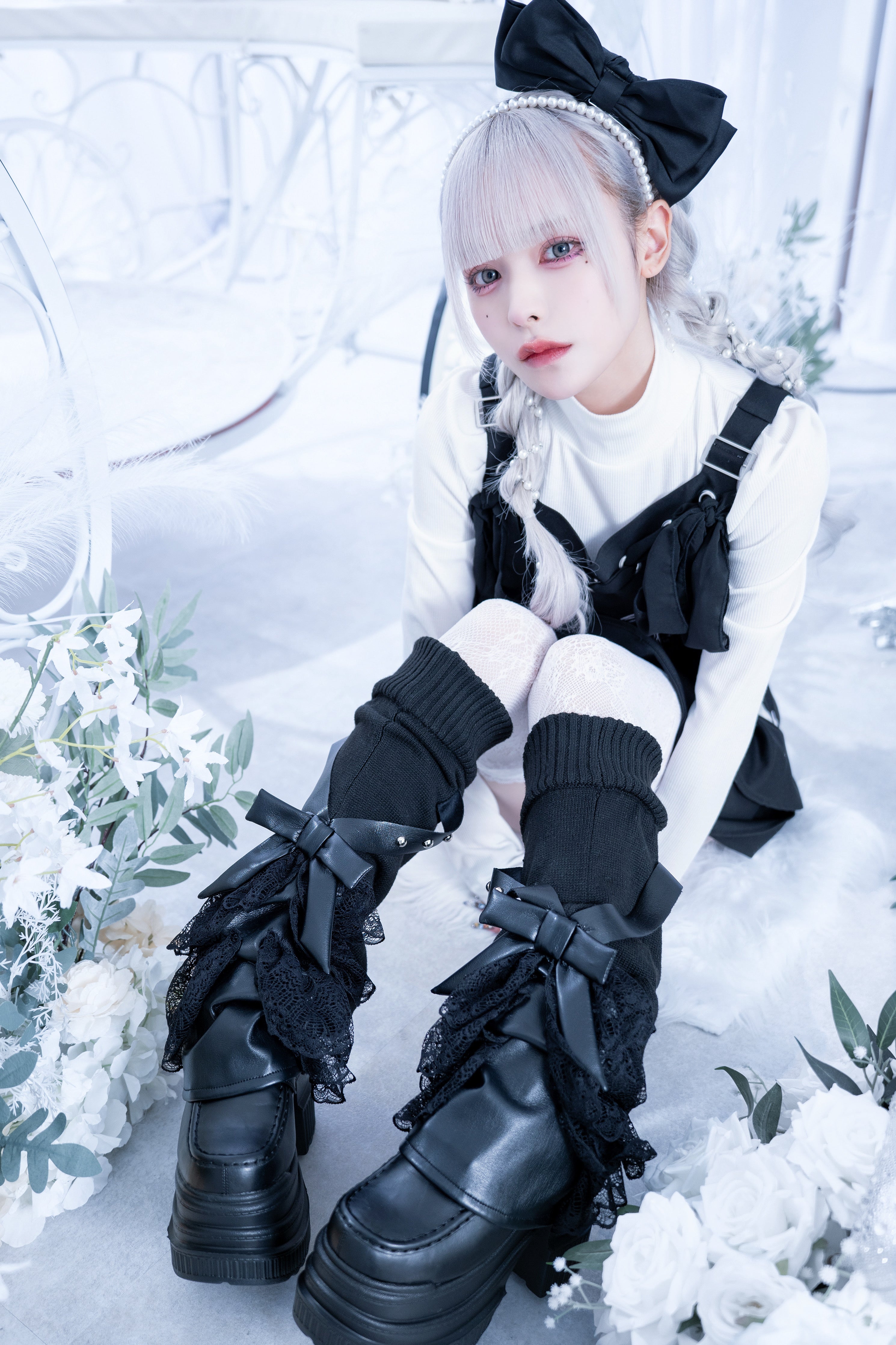 doll race leg warmers black