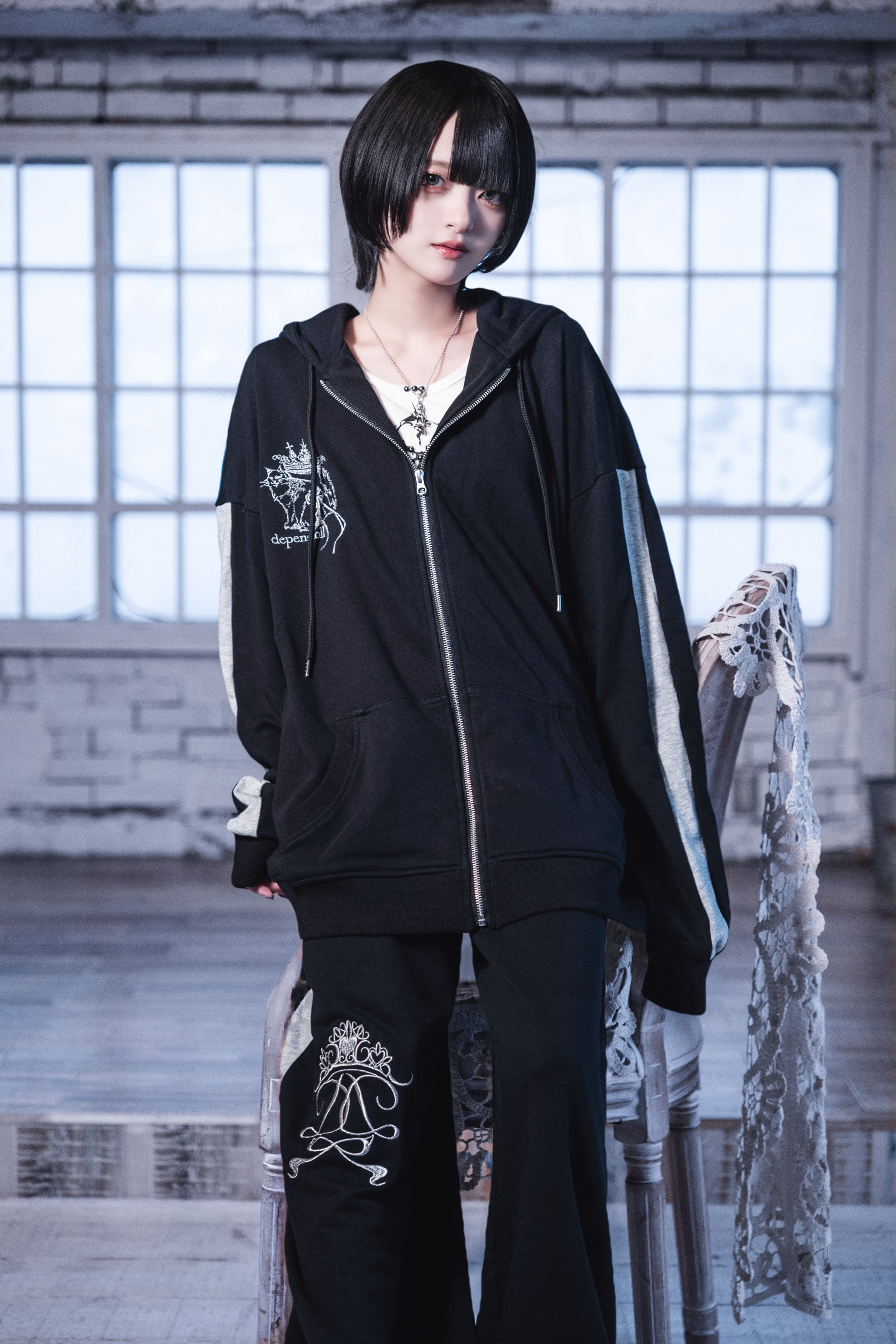 sideline zip pants black