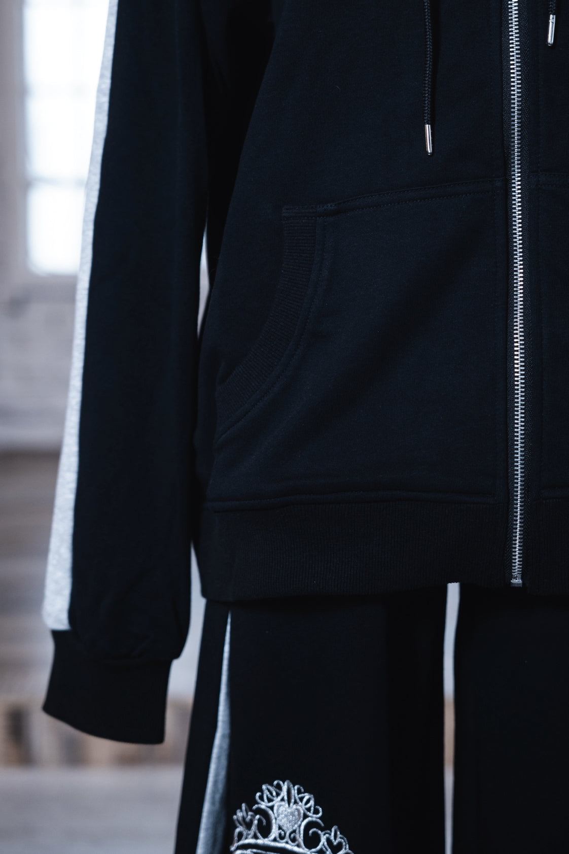 sideline zip hoodie black