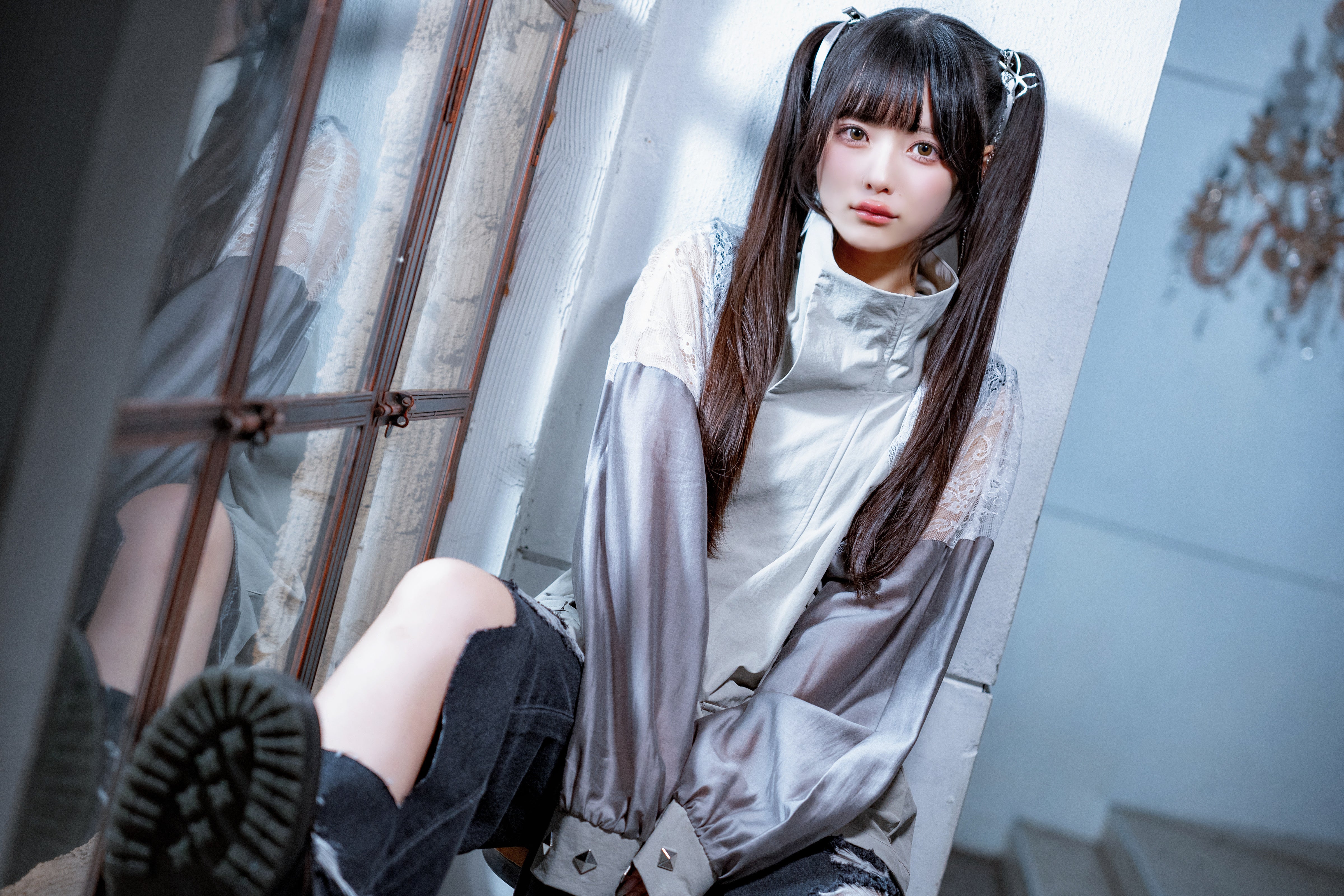 dd sheer lace blouson light gray