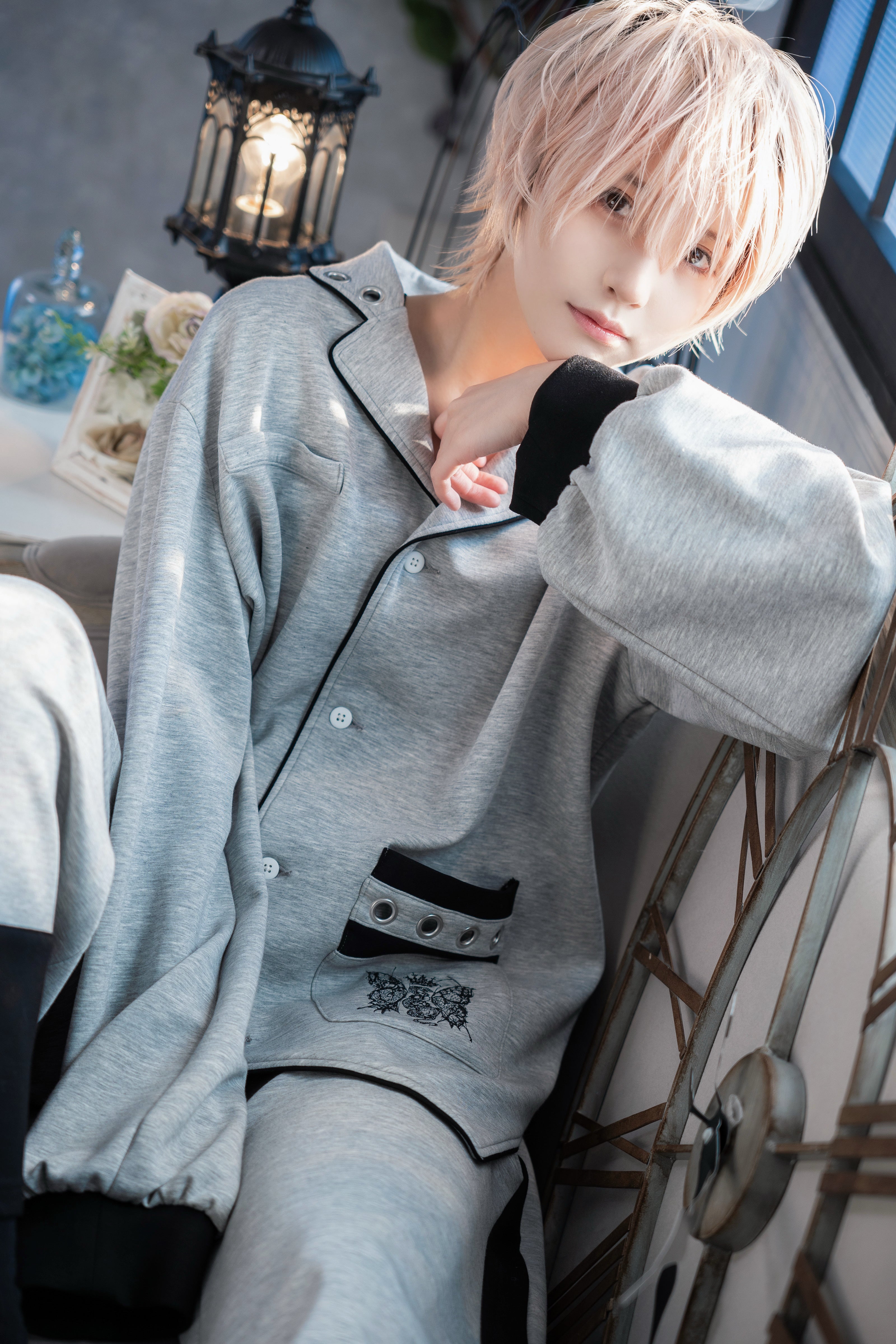 gibous × dependoll crown snake room wear gray