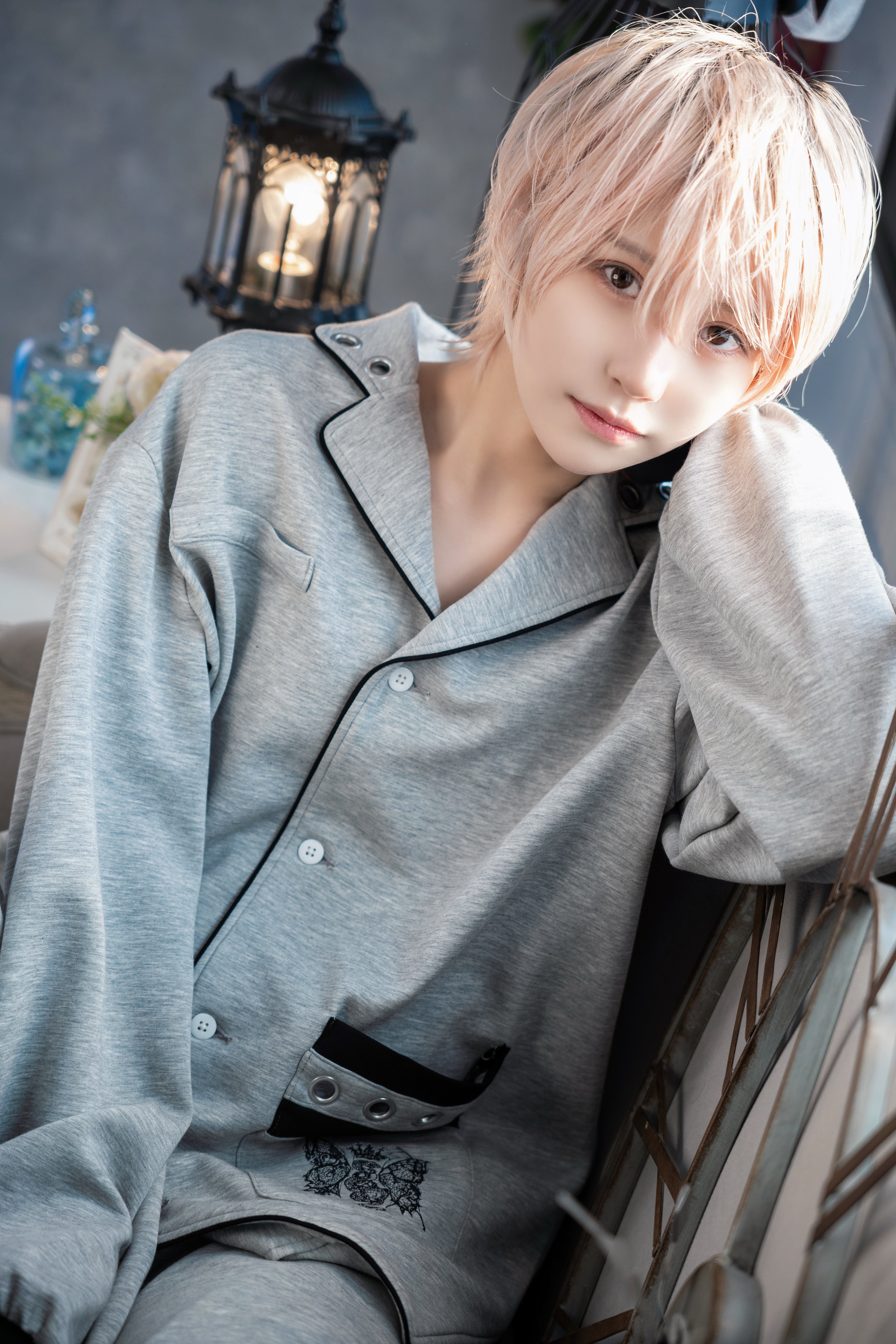 gibous × dependoll crown snake room wear gray