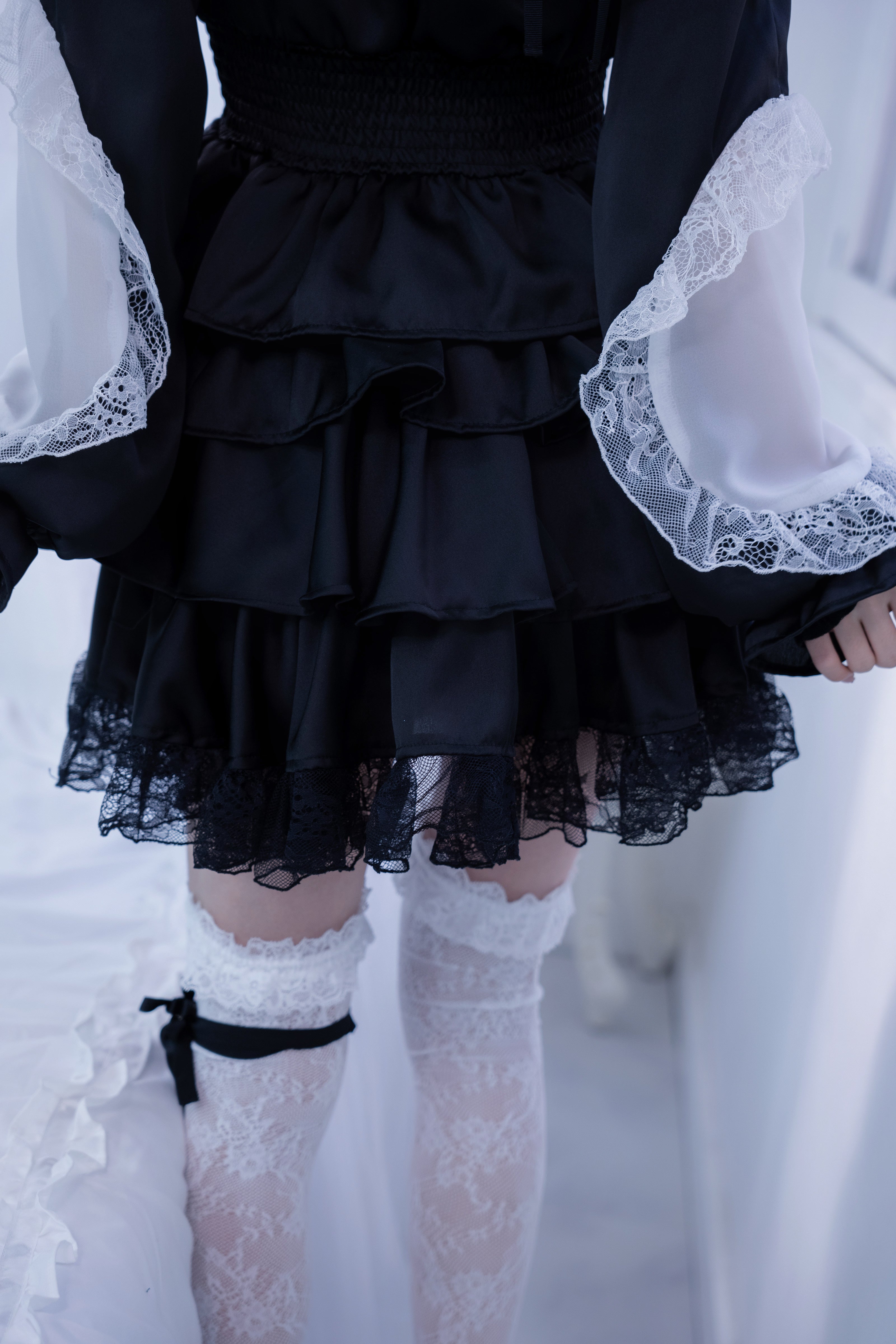 doll button frill skirt black
