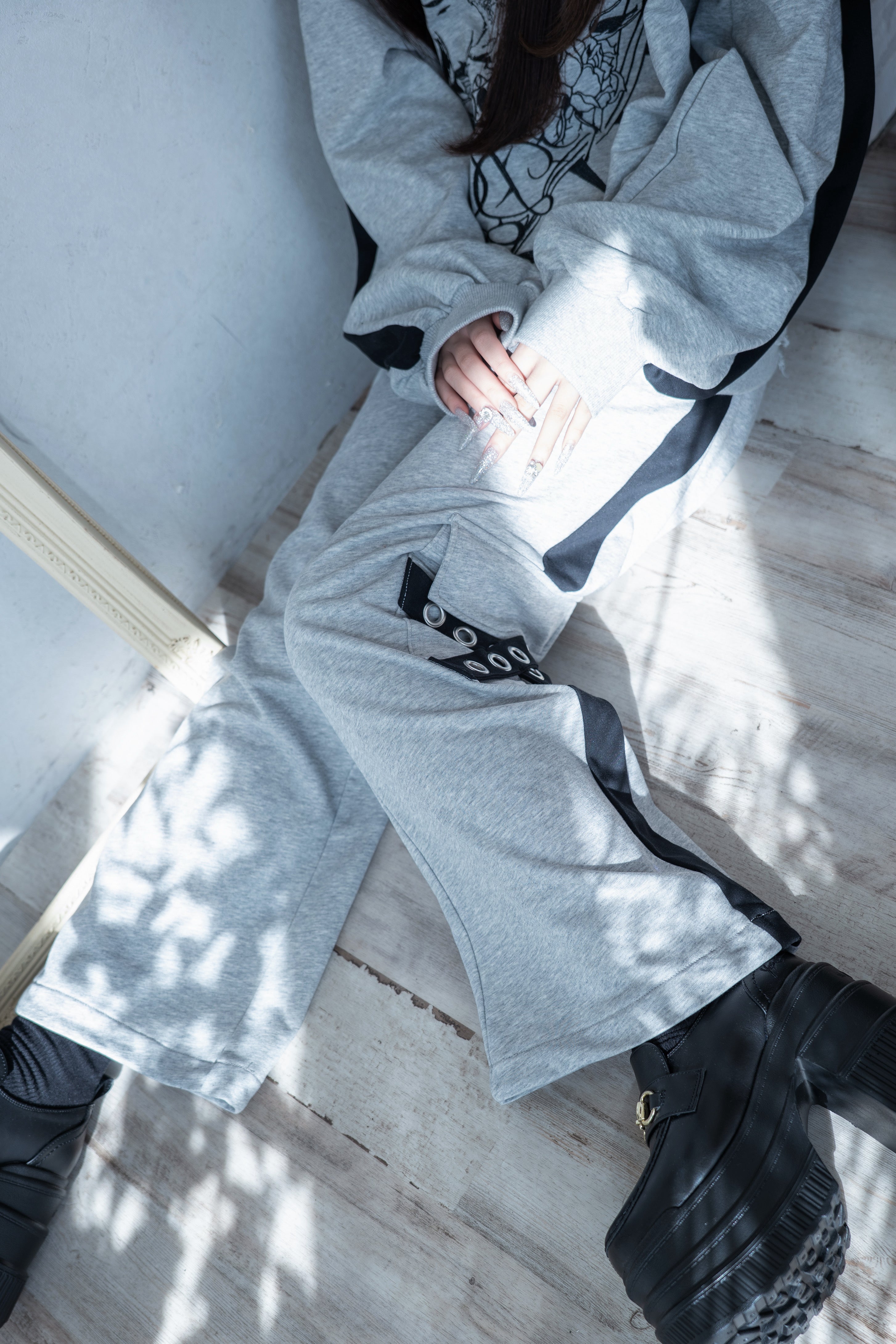 dd line belt sweat pants gray