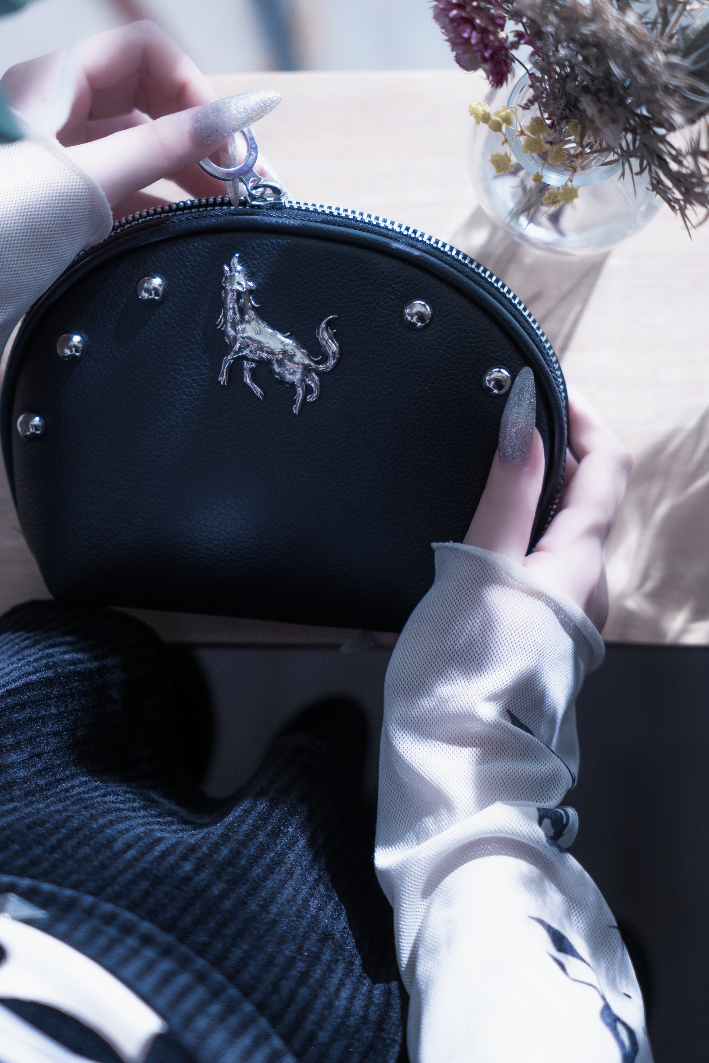 dd leather wolf porch black