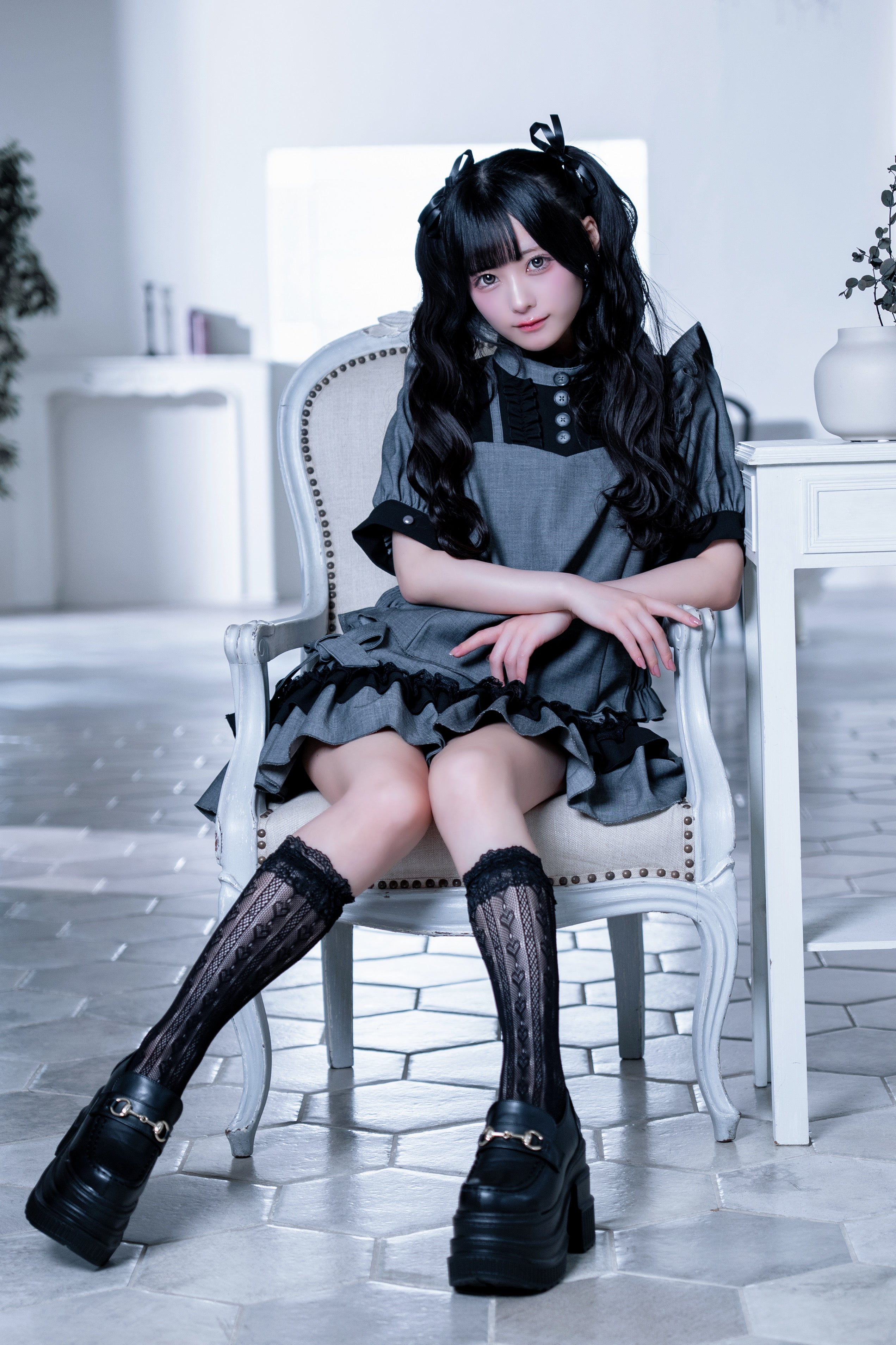 doll maid setup gray