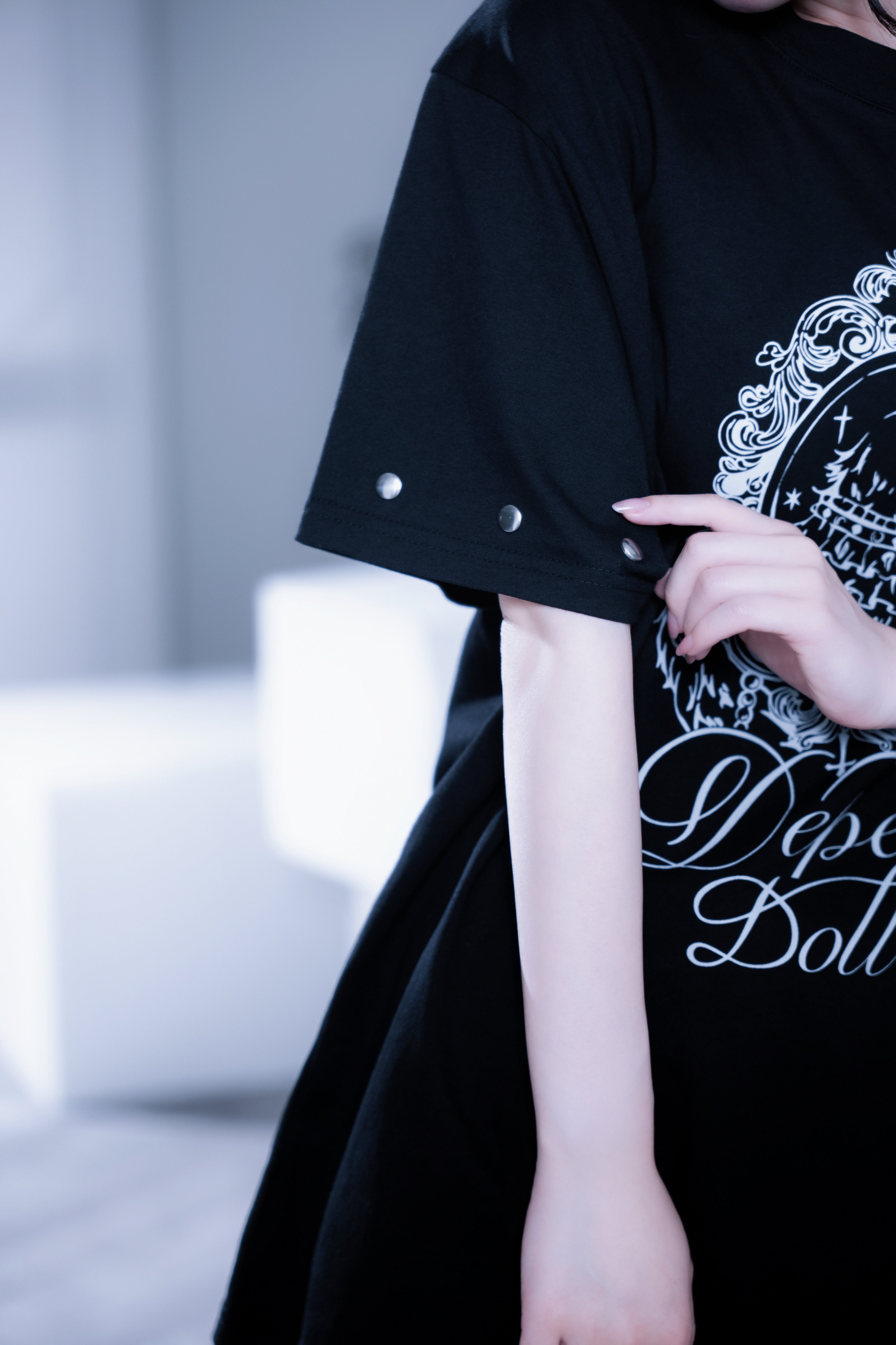 dd cat art studs Tee black