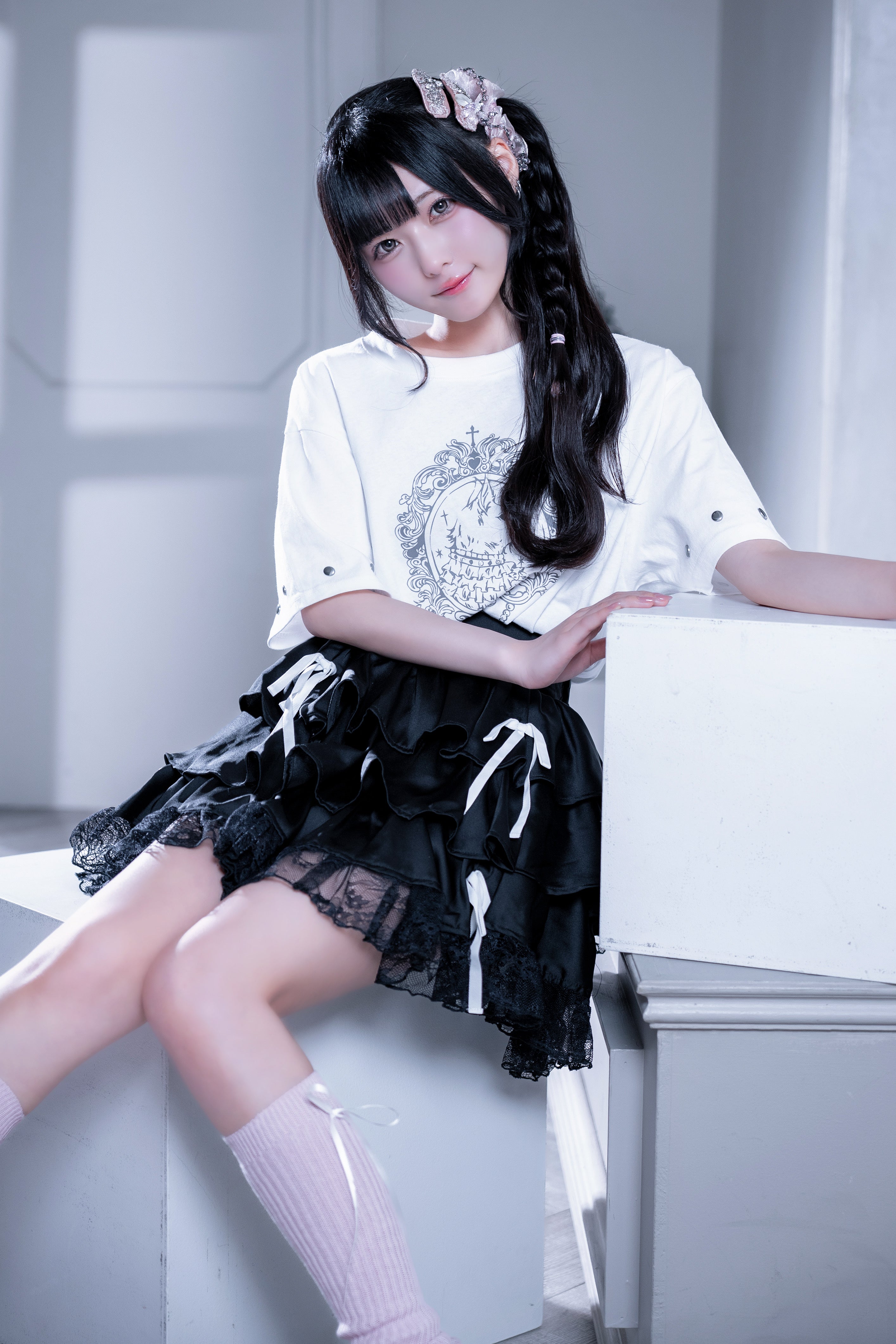 dd cat art studs Tee white