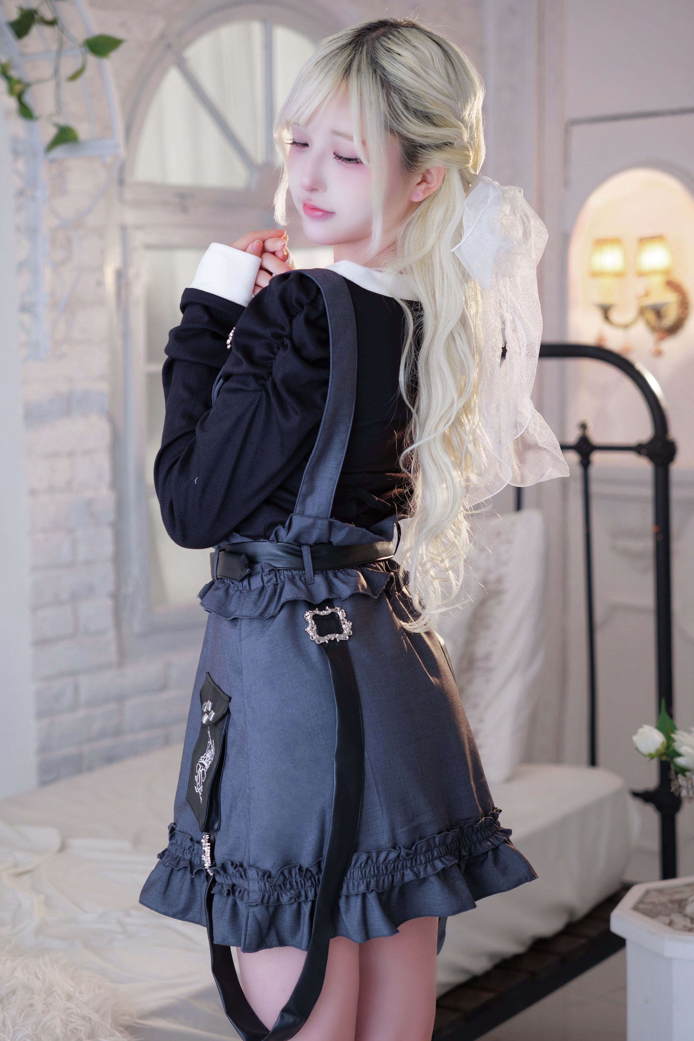 frill doll suspender skirt gray