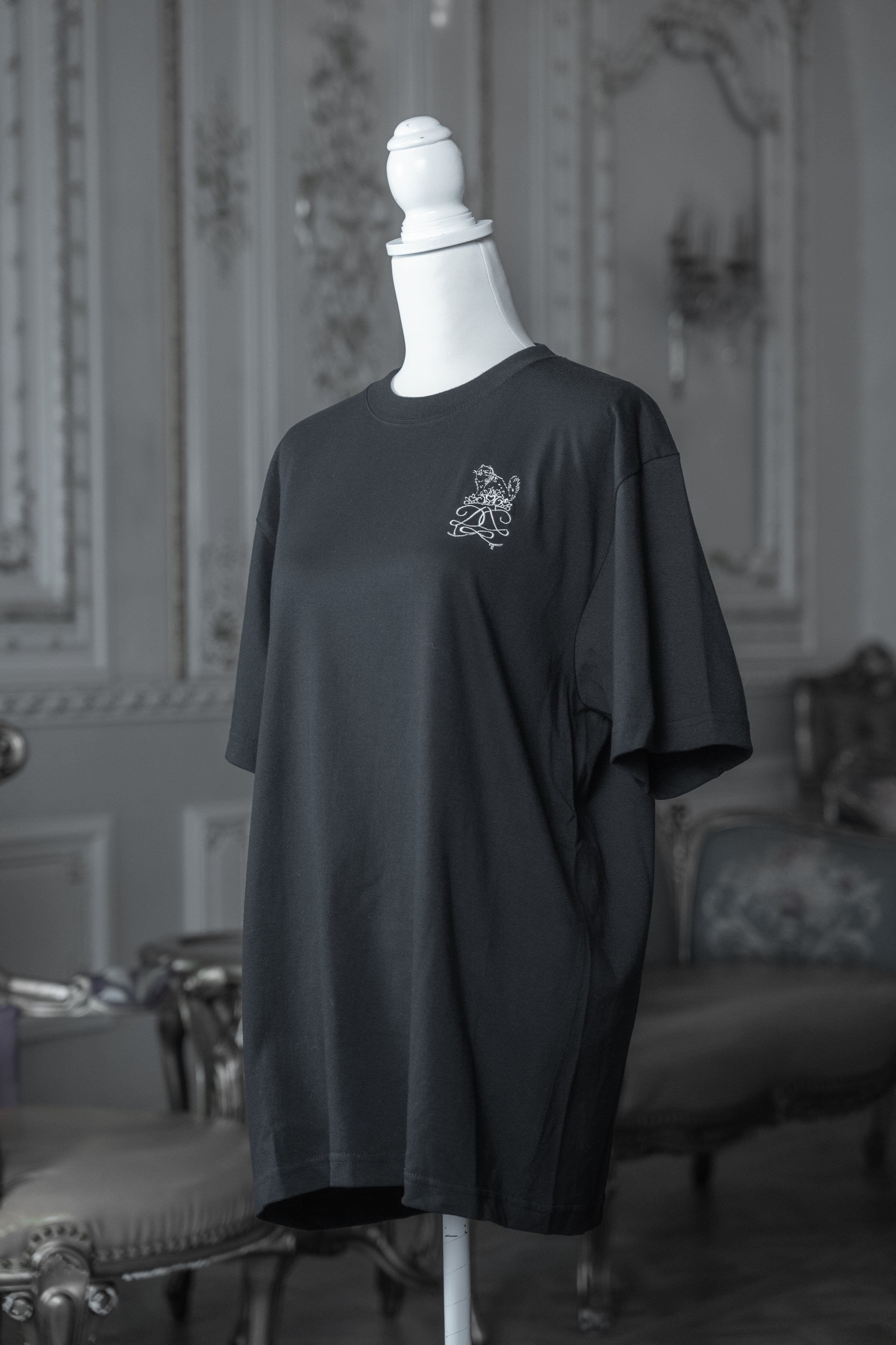 1st anniversary cat Tee black