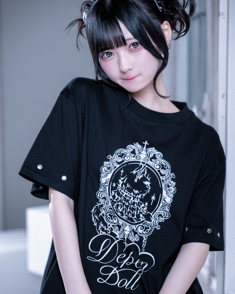 dd cat art studs Tee black