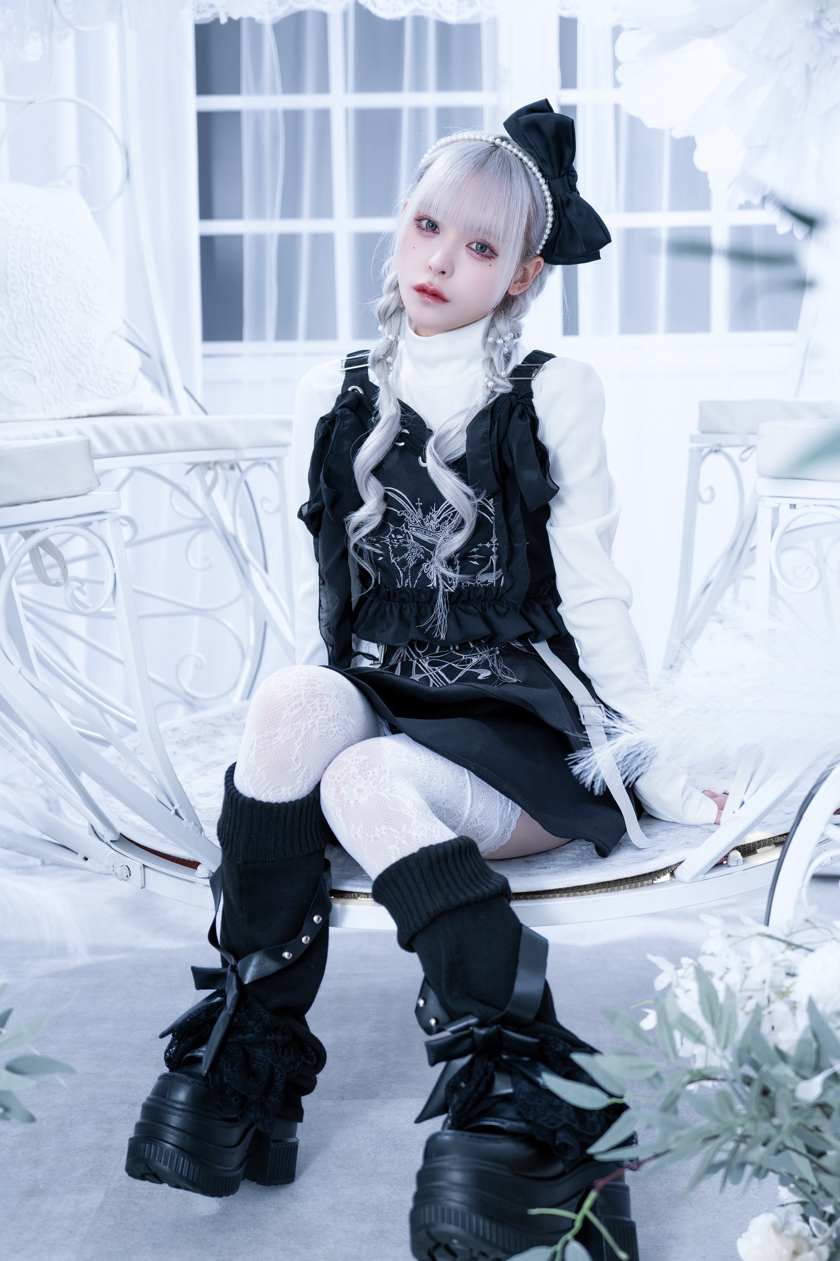 doll cat crown setup black