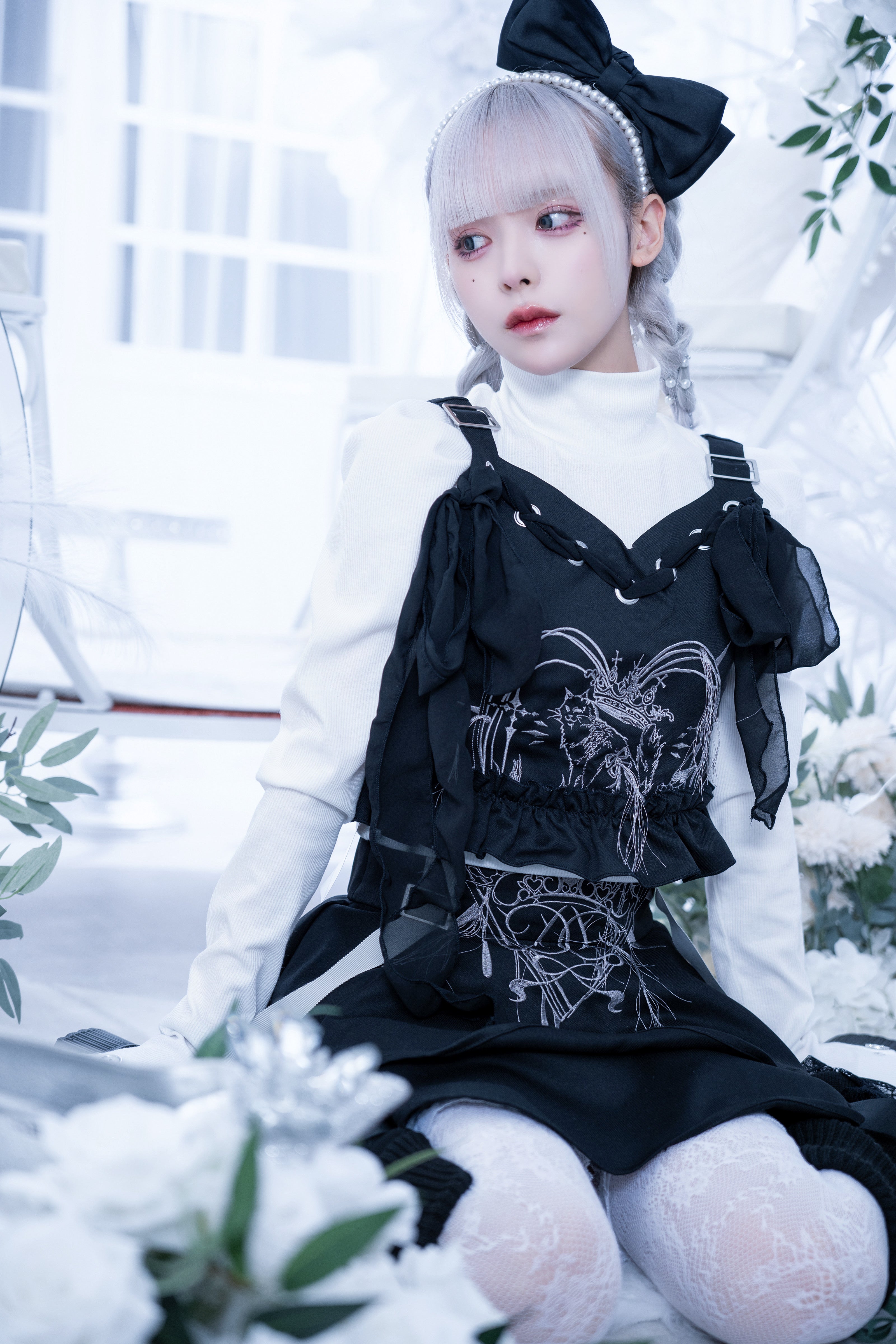 doll cat crown setup black