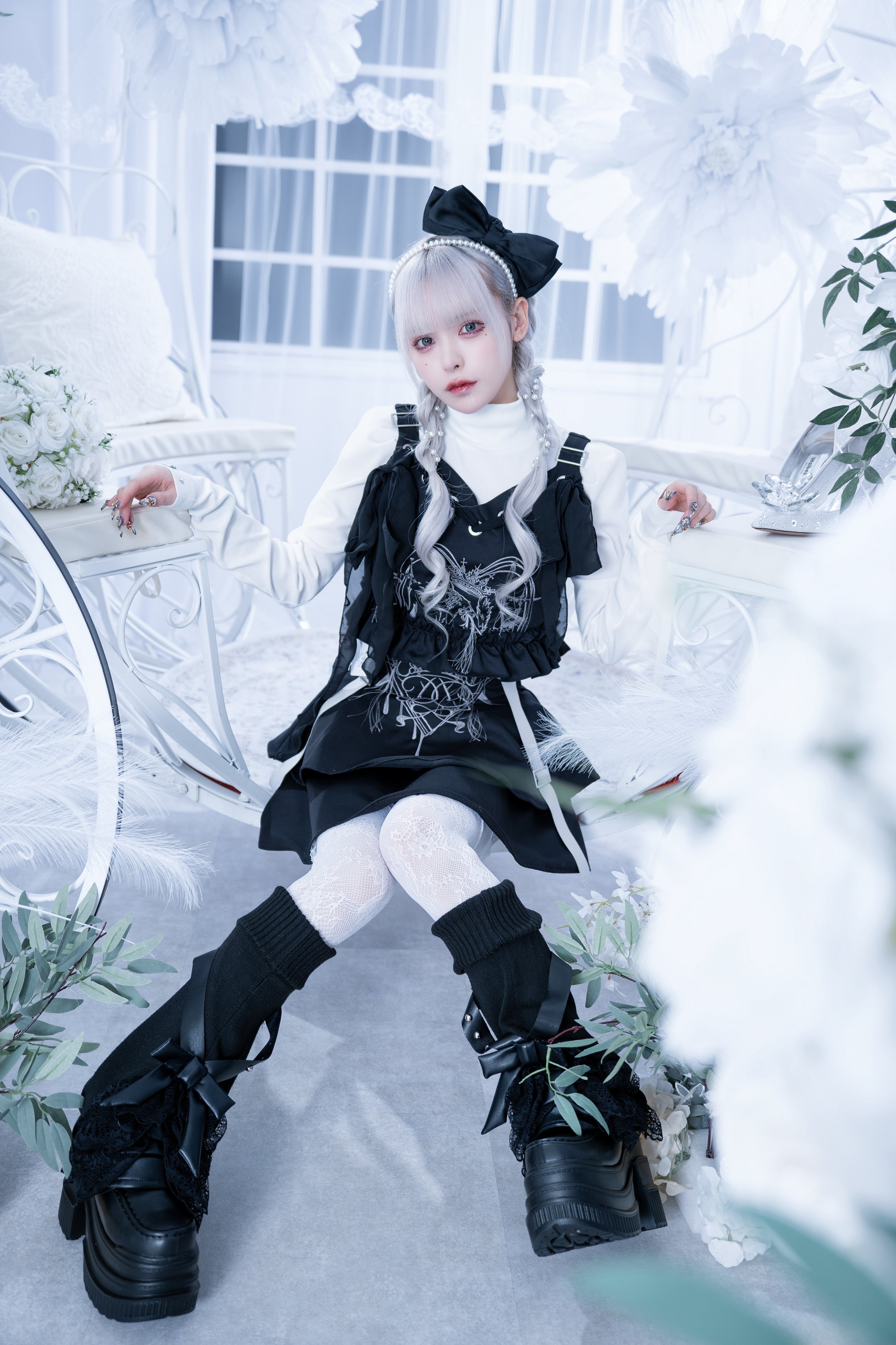 doll cat crown setup black