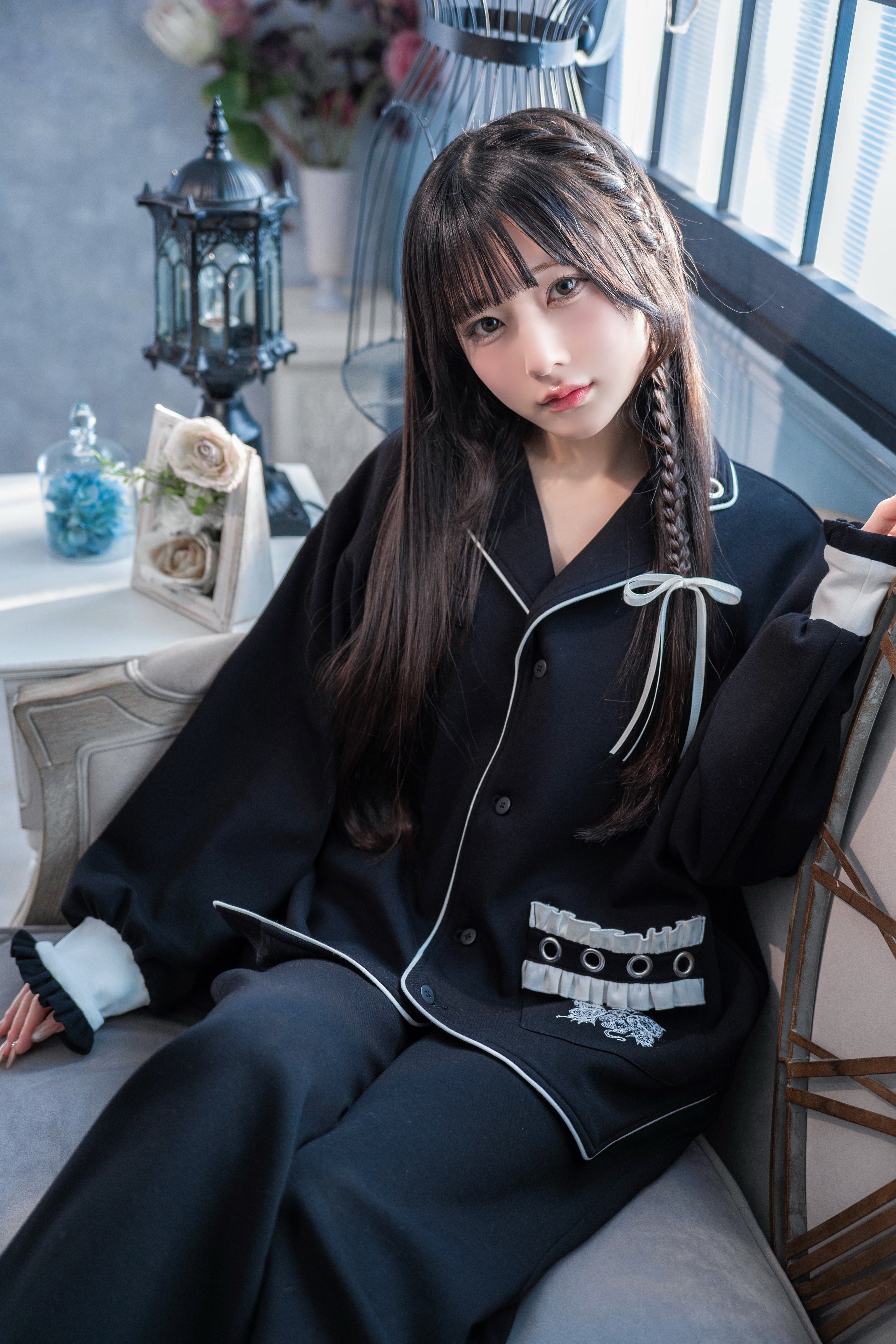 gibous × dependoll crown snake room wear black