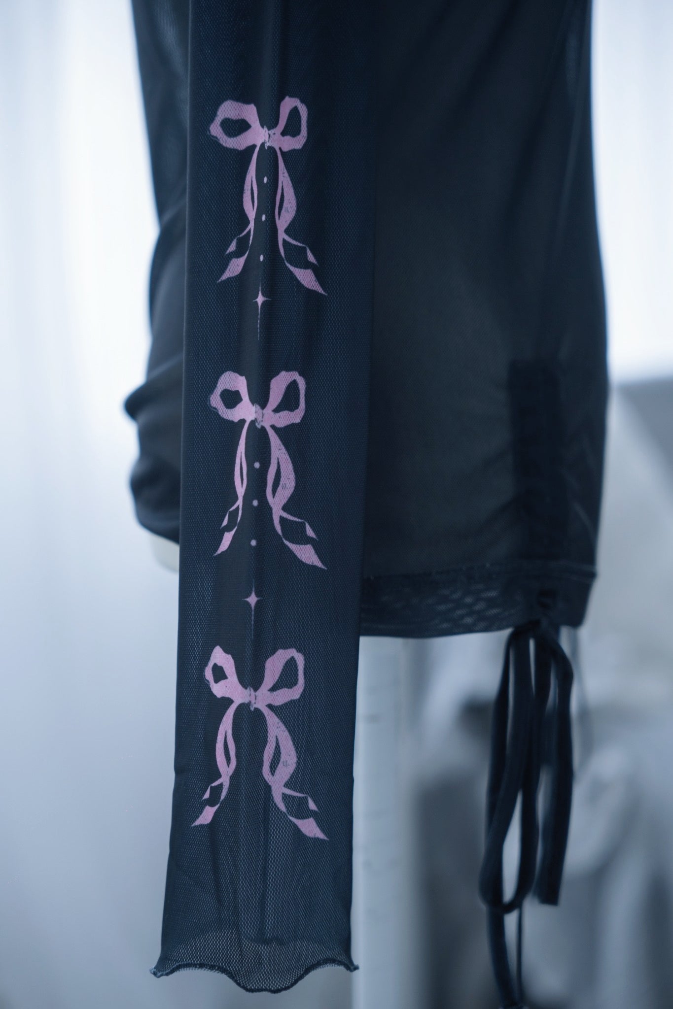 ribbon tatoo sheer tops black