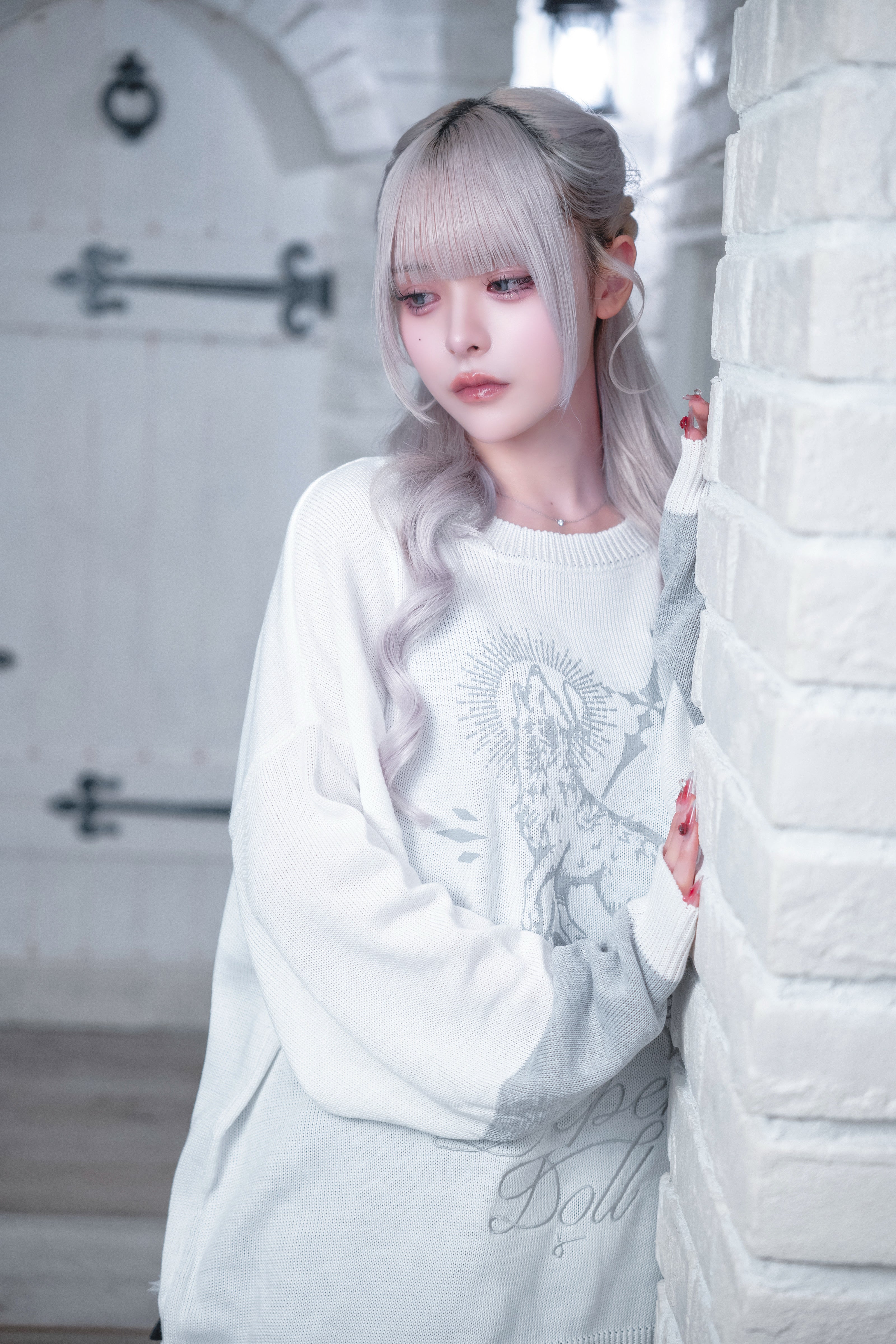 dd wolf knit sweater white