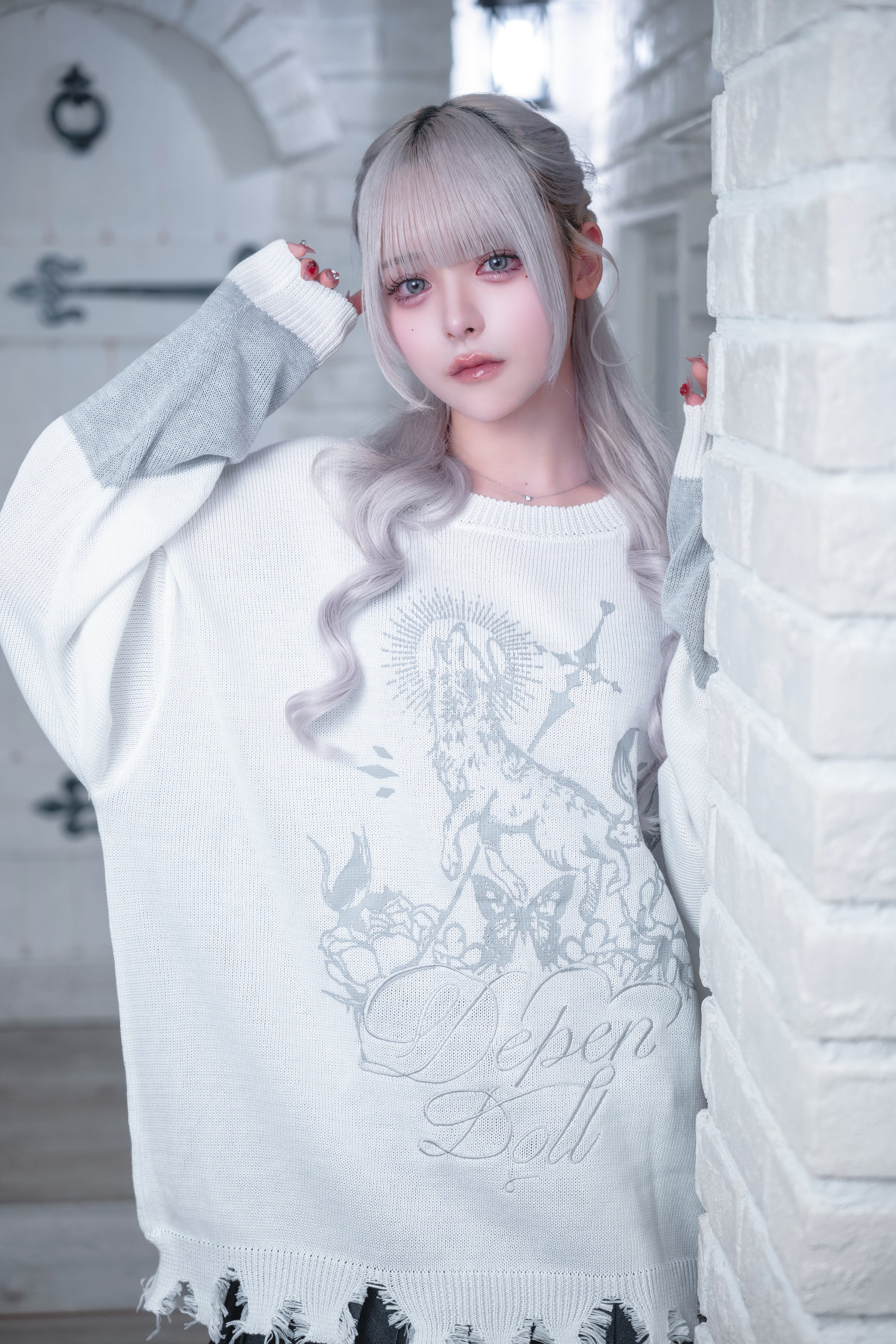dd wolf knit sweater white