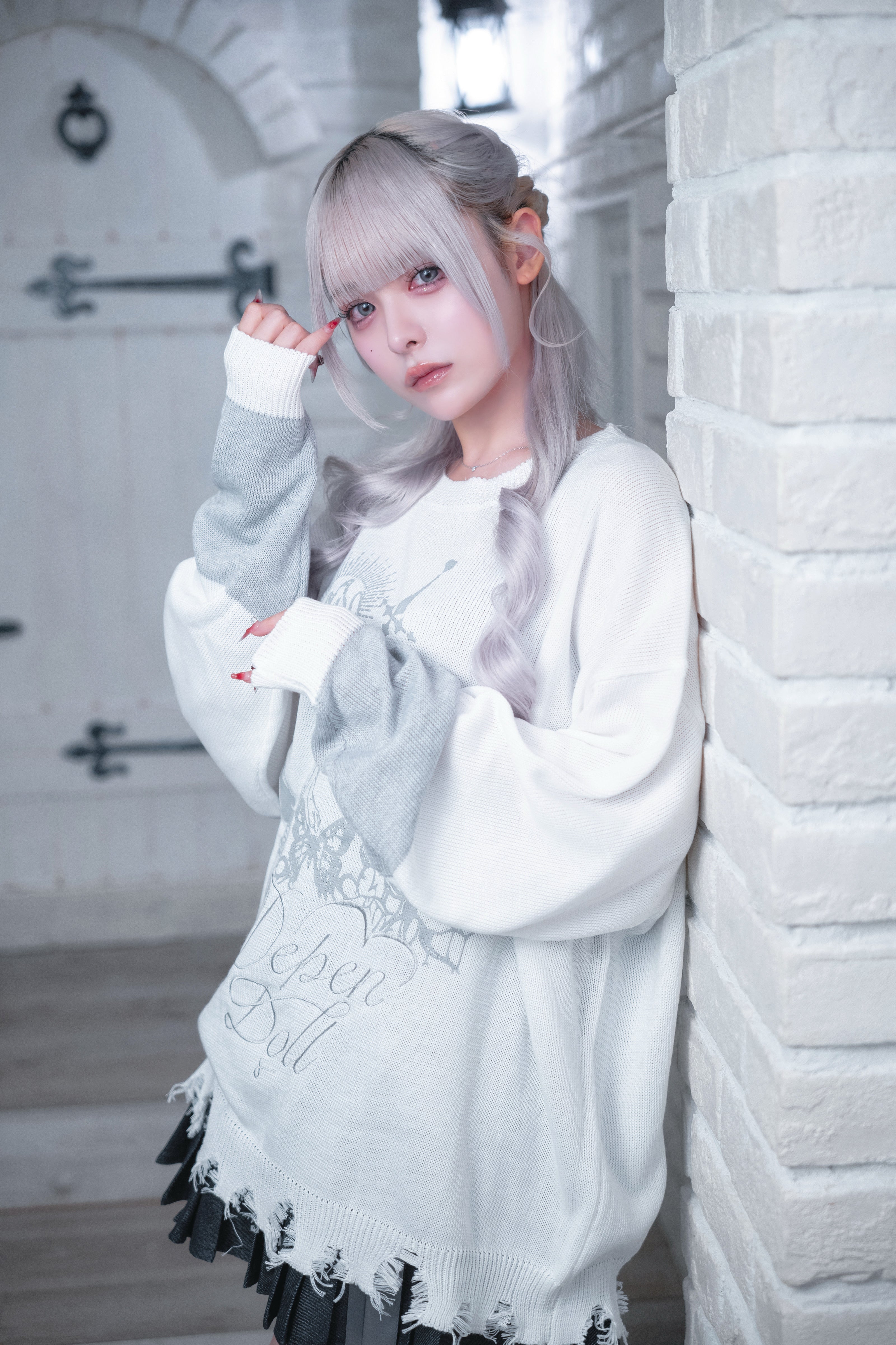 dd wolf knit sweater white