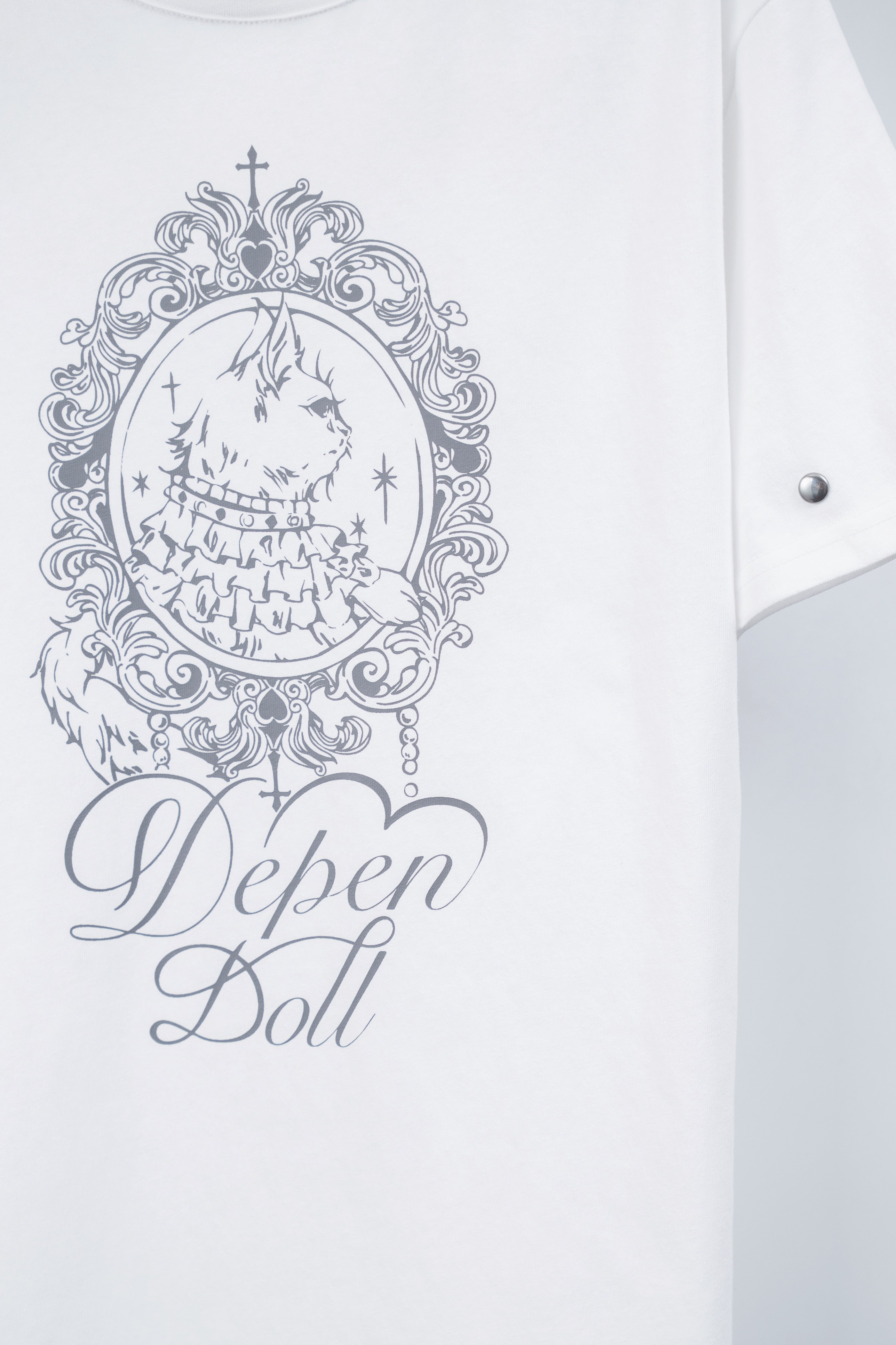 dd cat art studs Tee white
