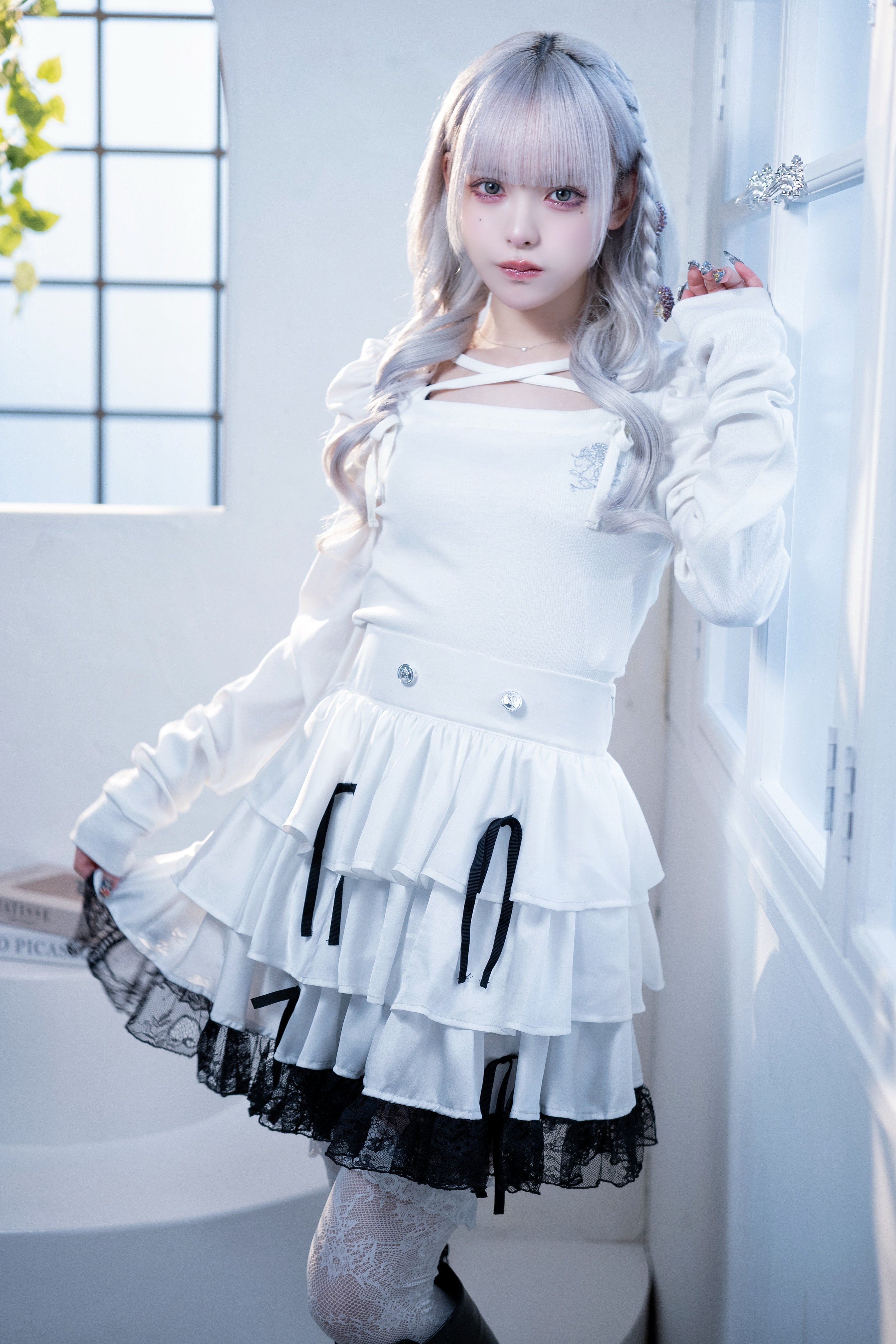 back ribbon doll knit white