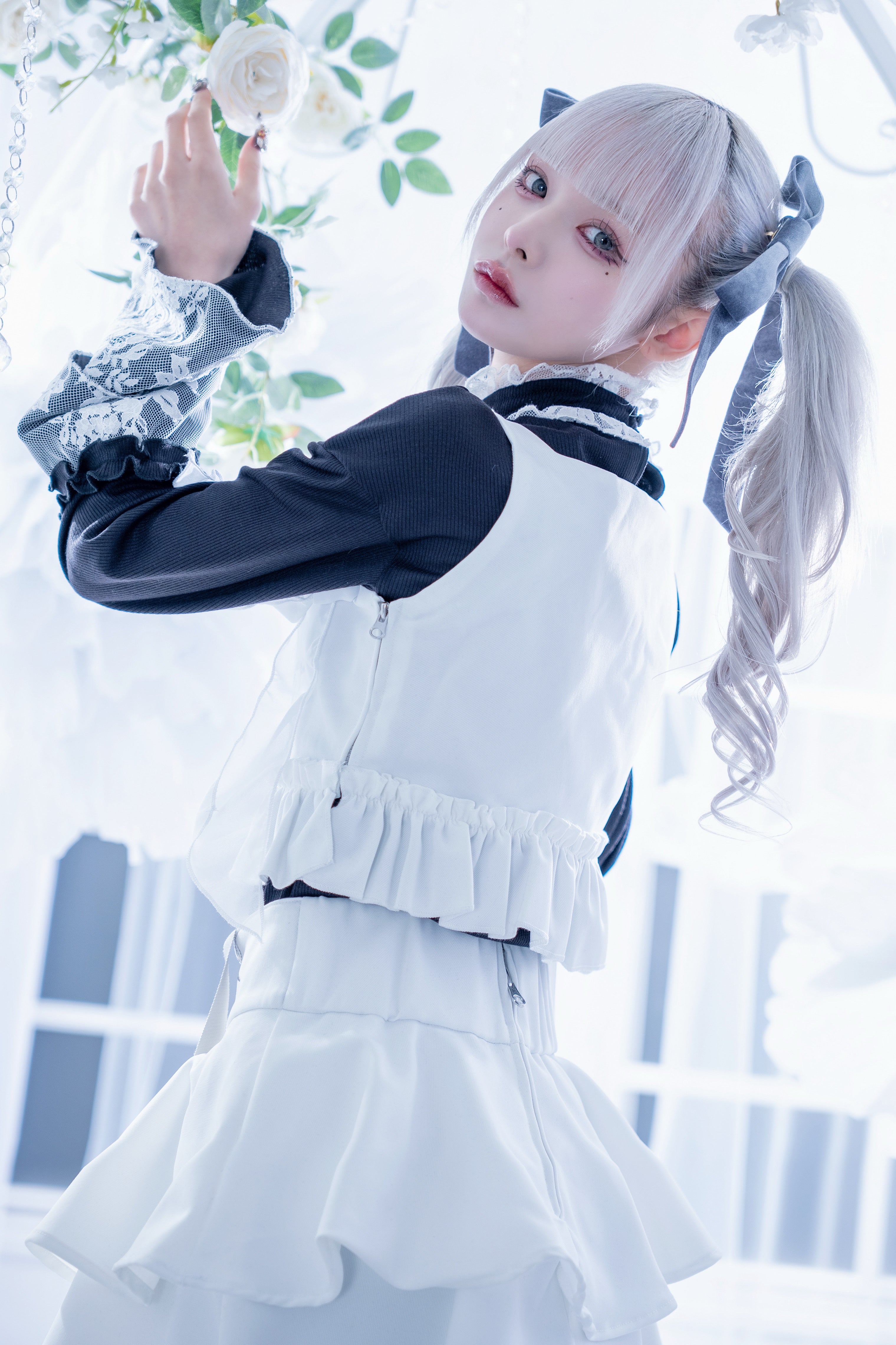 doll cat crown setup white