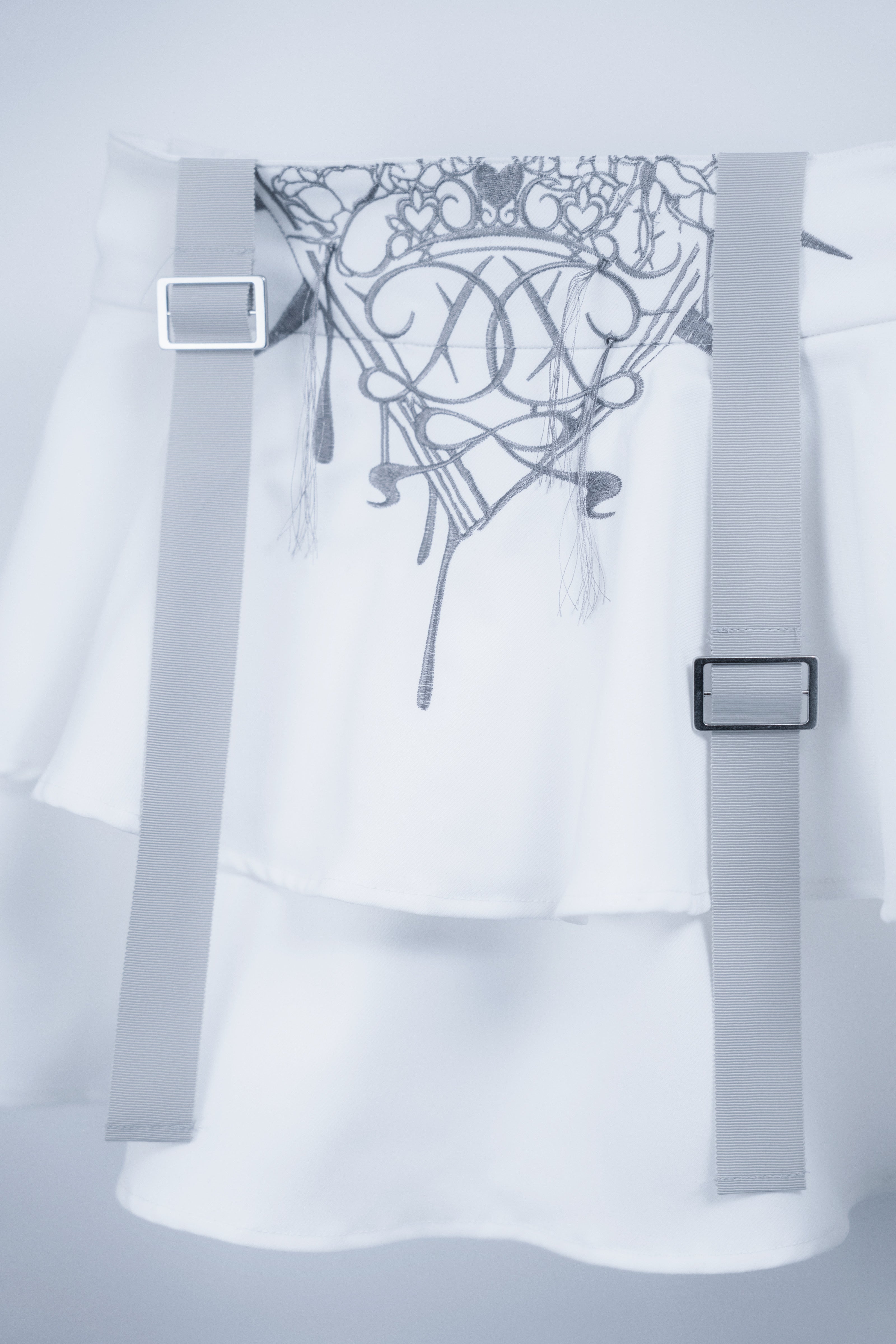 doll cat crown setup white