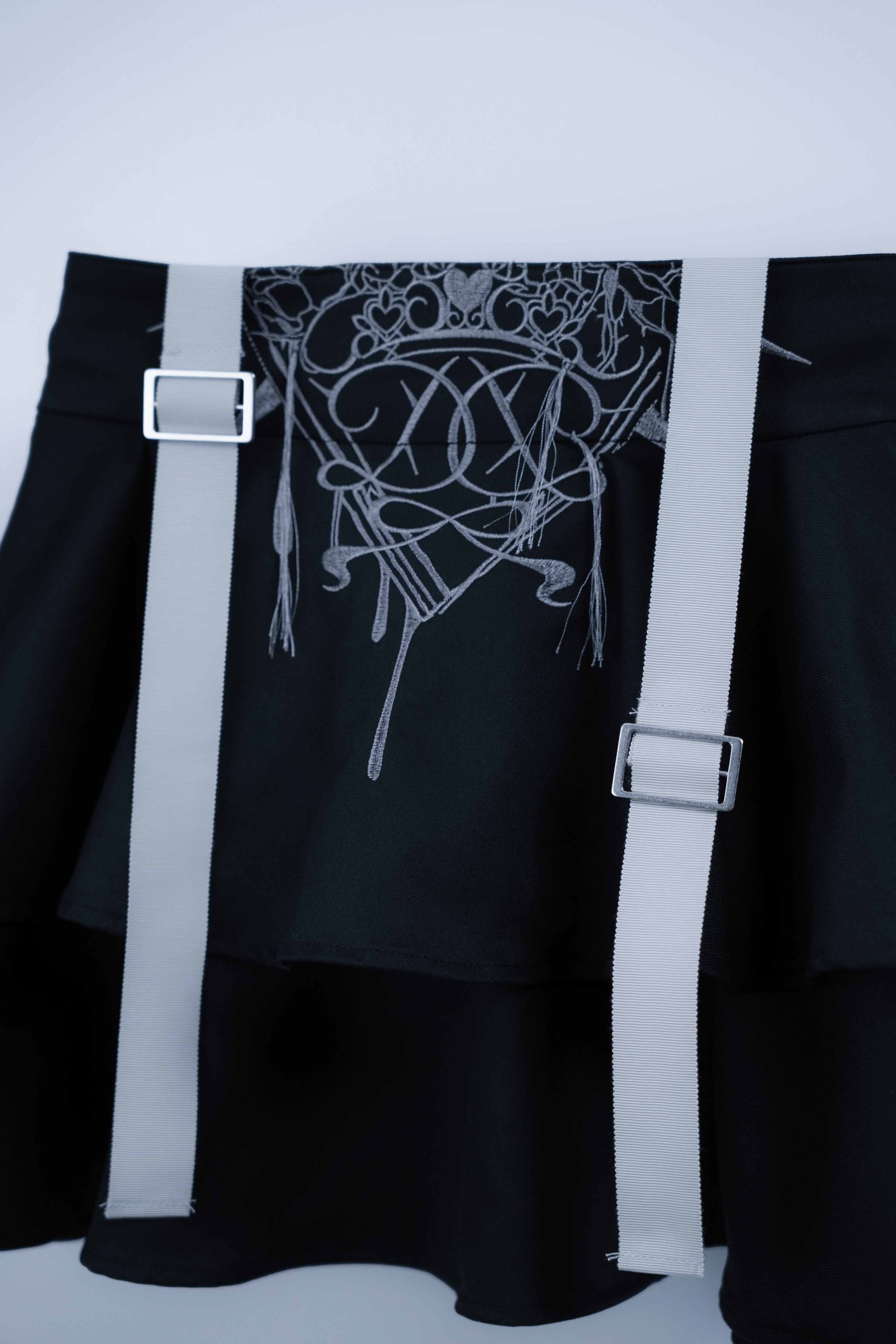 doll cat crown setup black