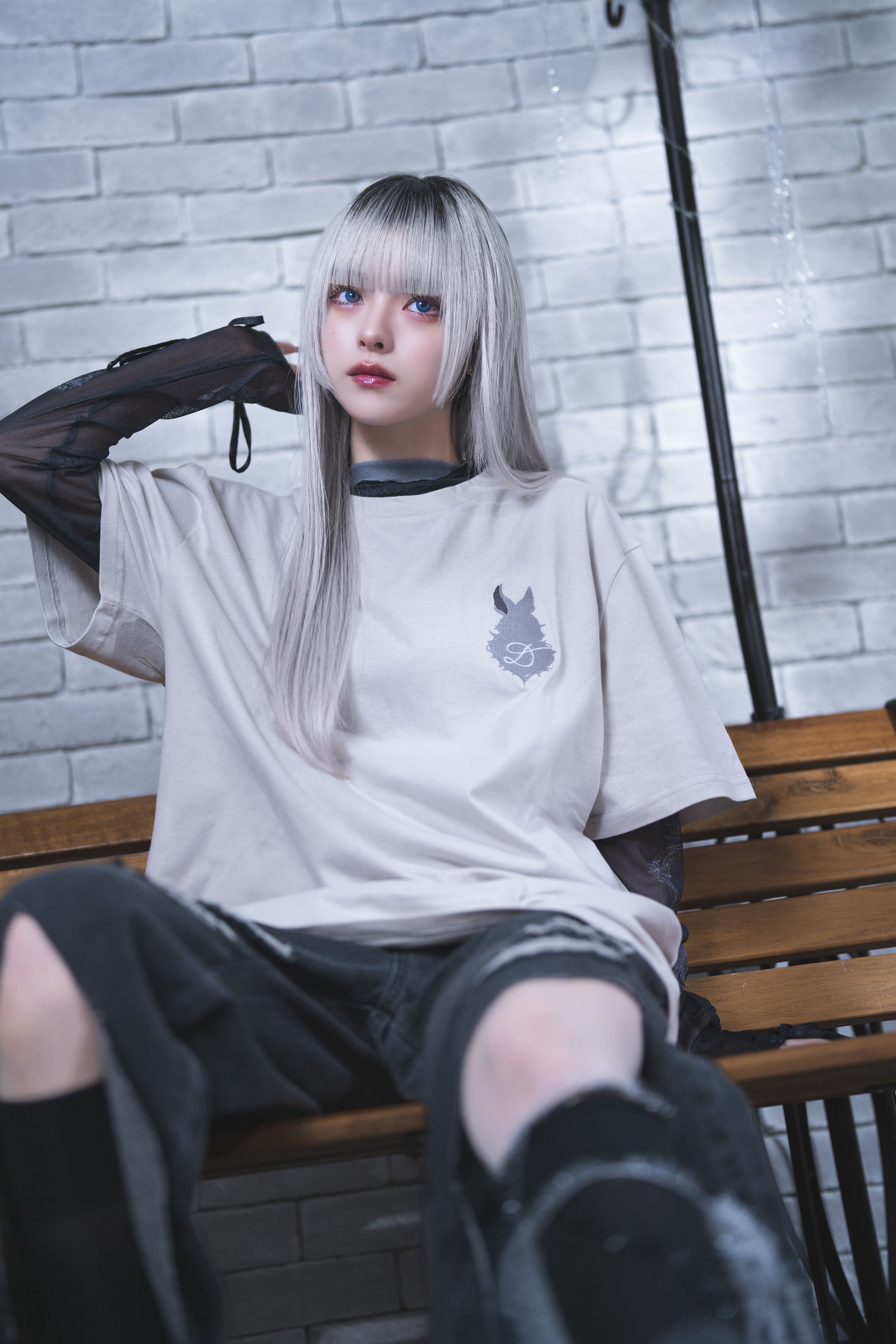 dd rabbit Tee white