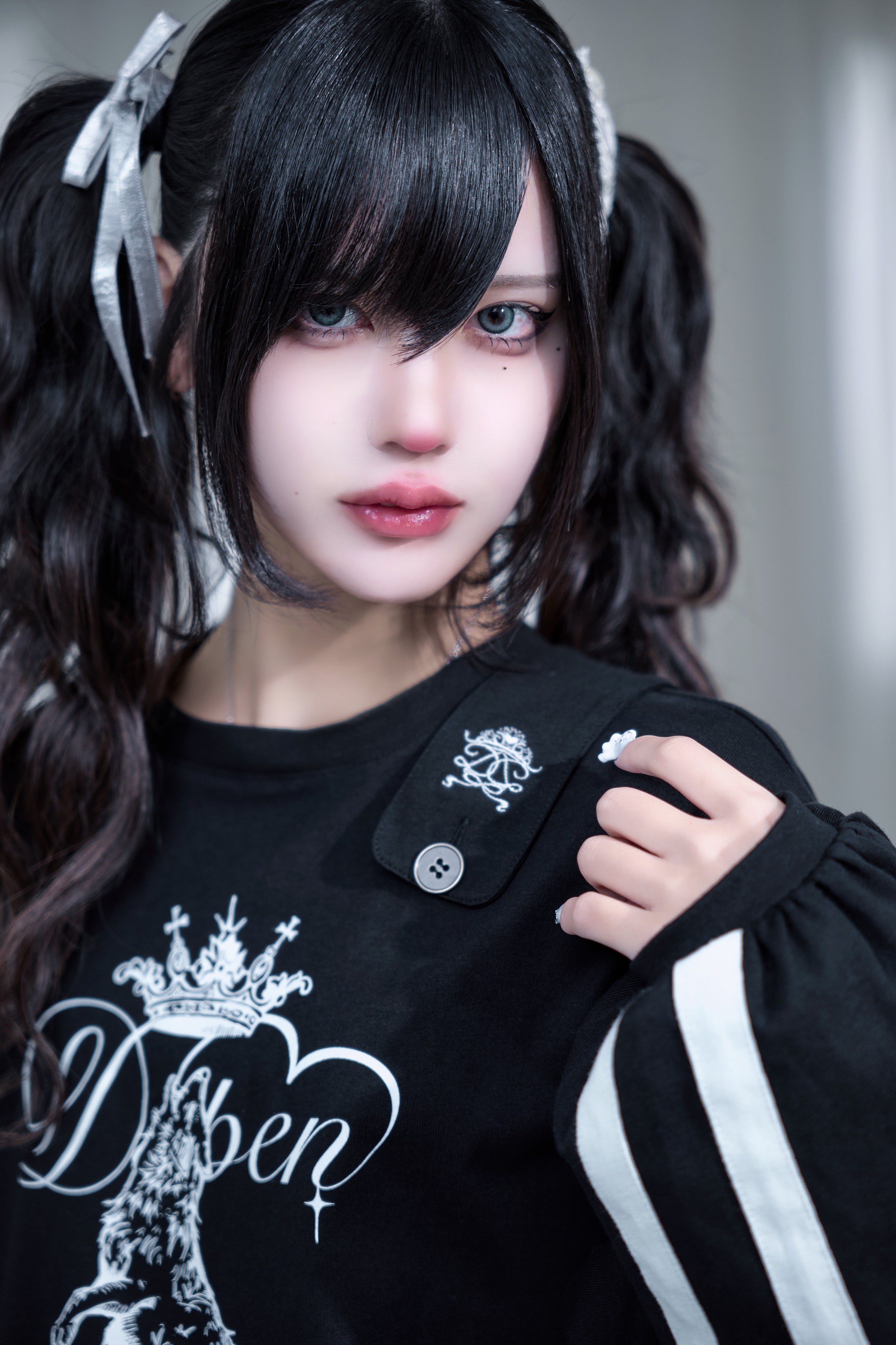 dd wolf crown line Tee black