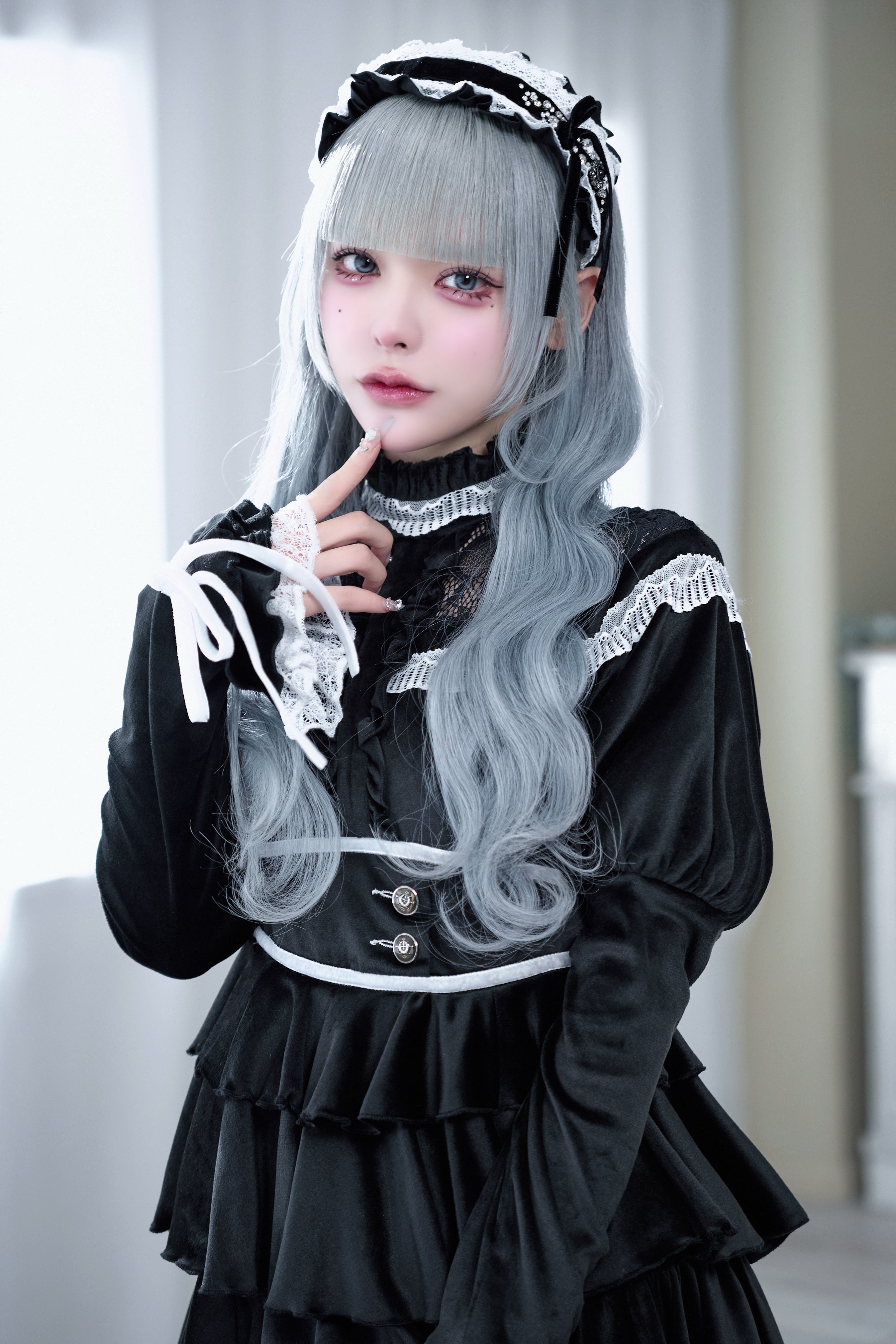 velours puff lace onepiece black