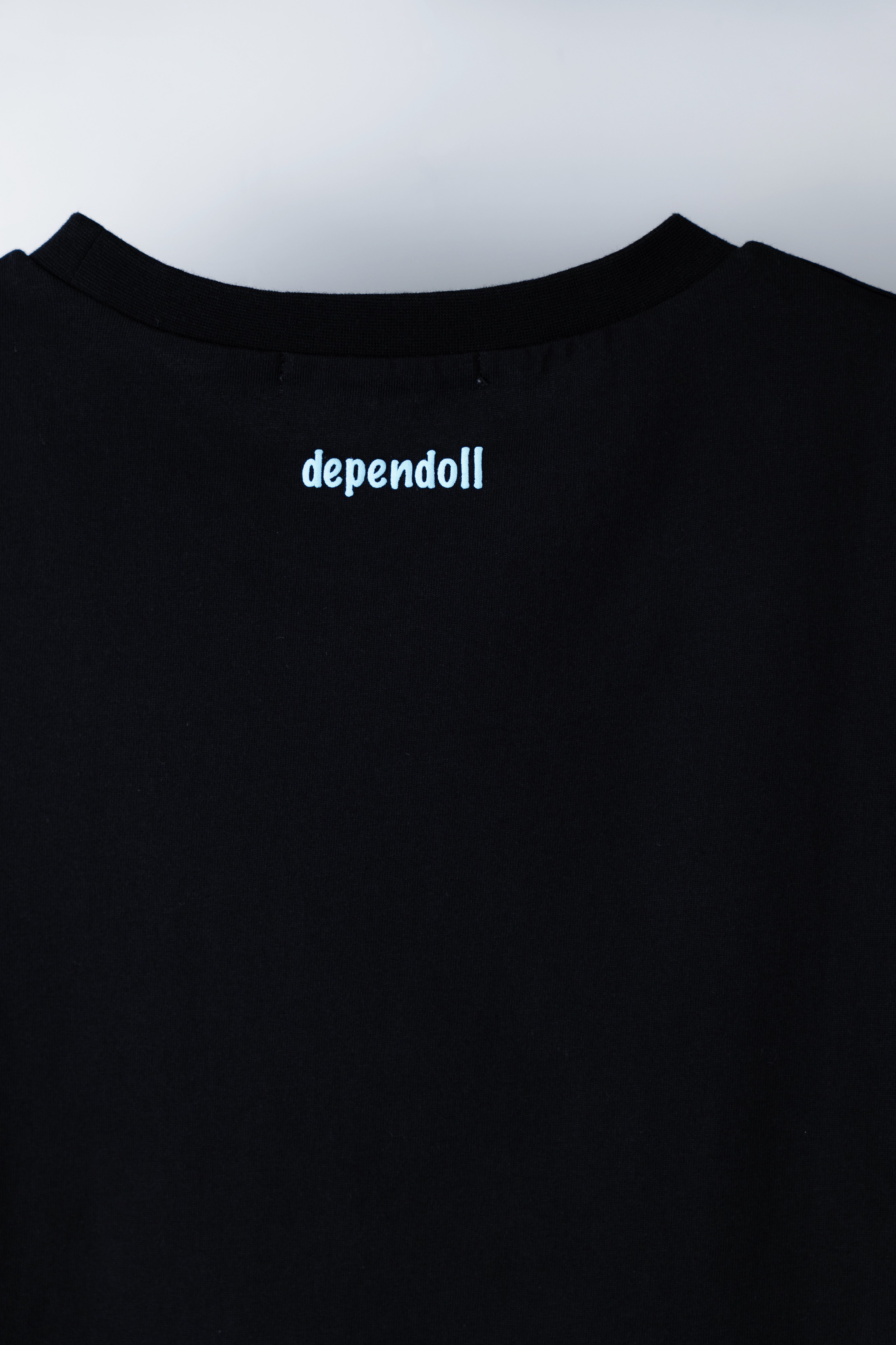 cat crown doll Tee black