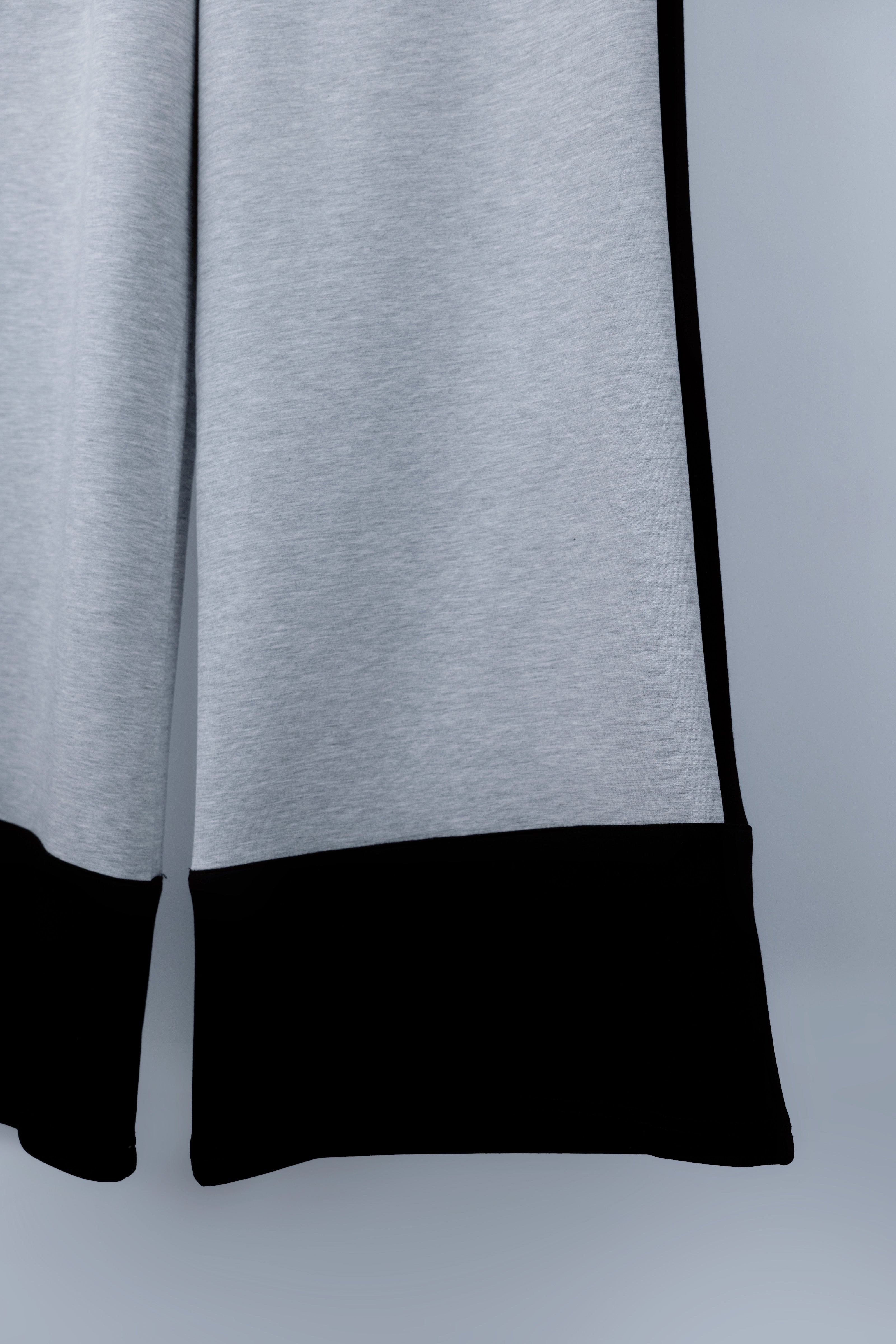 gibous × dependoll crown snake room wear gray