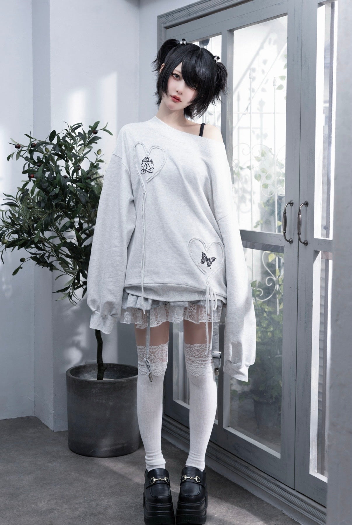 doll heart ribbon sweat grey