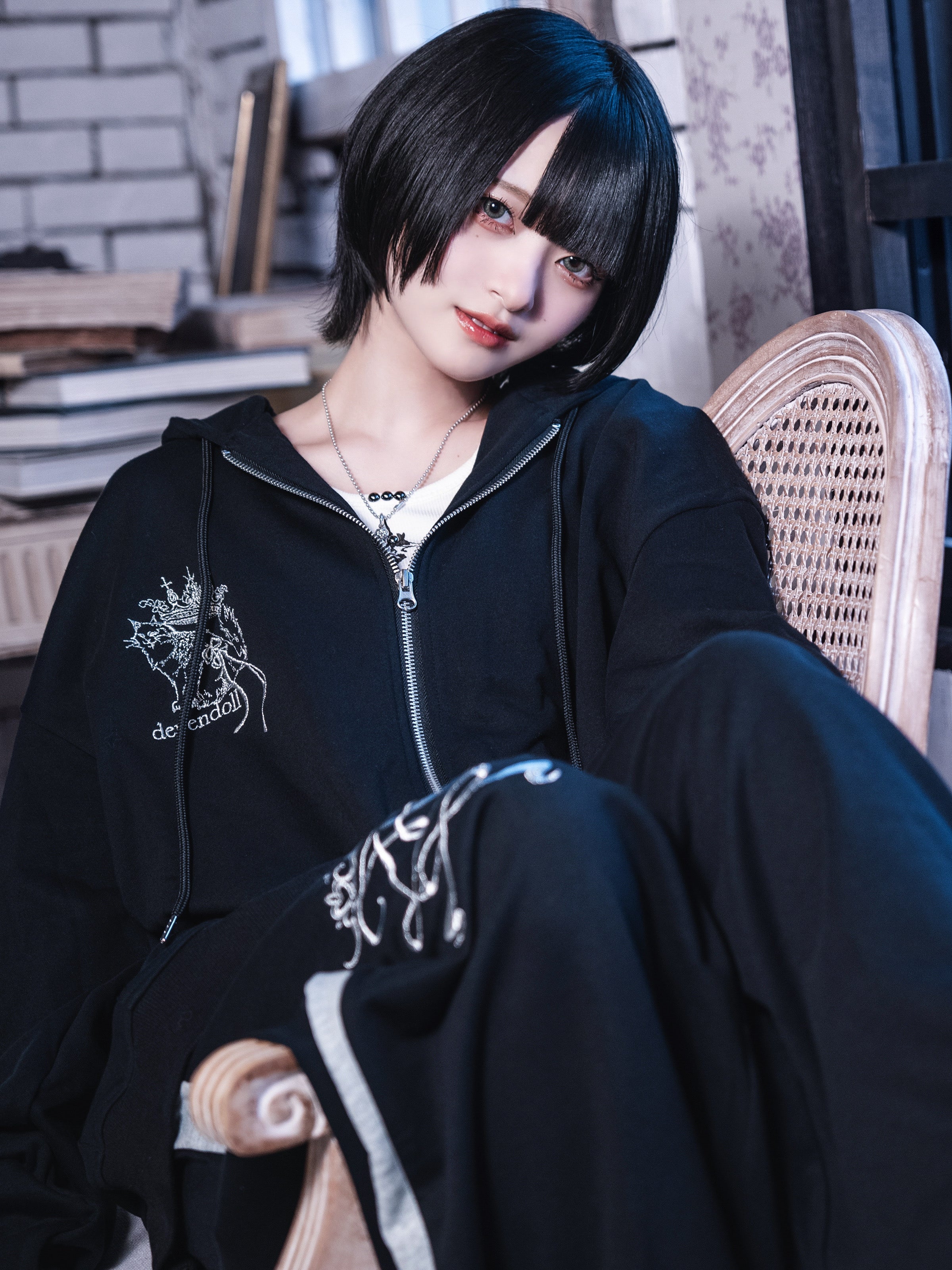 sideline zip pants black