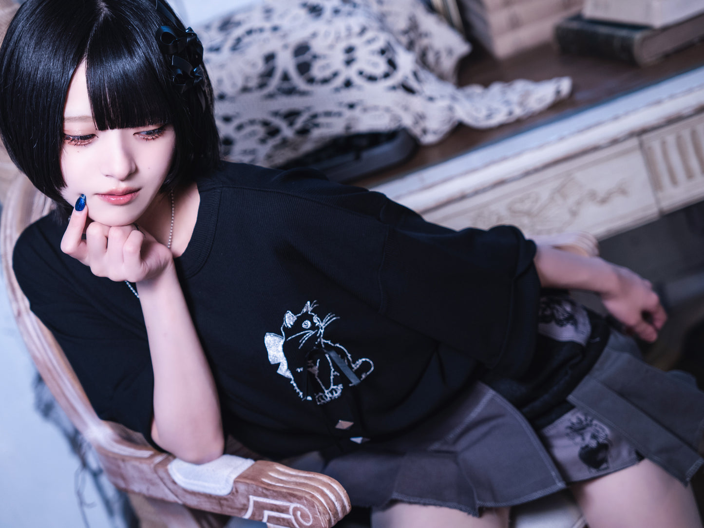 dd cat ribbon Tee black