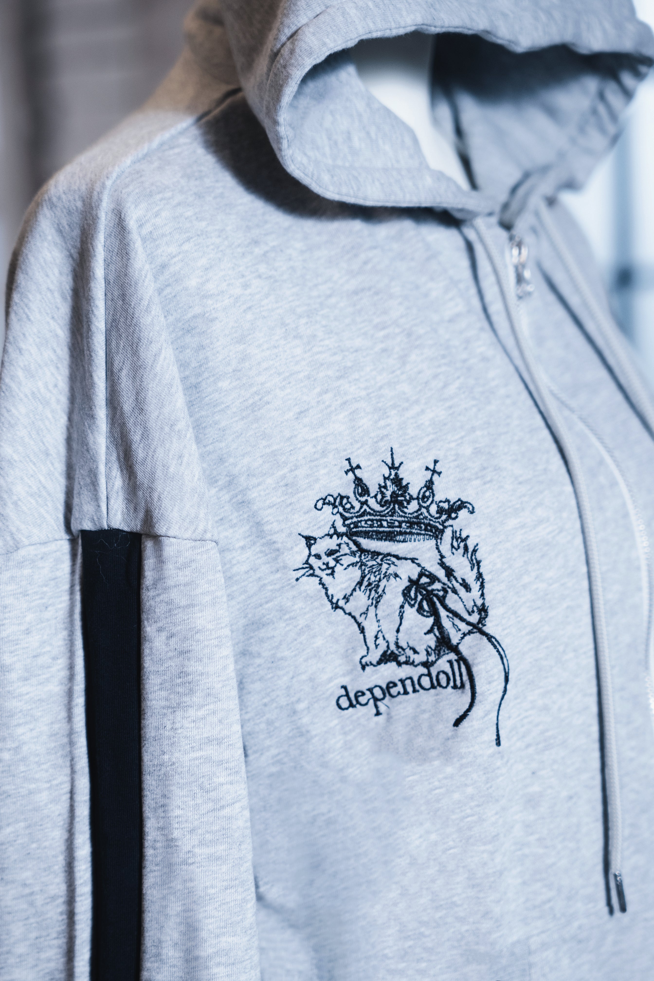 sideline zip hoodie gray