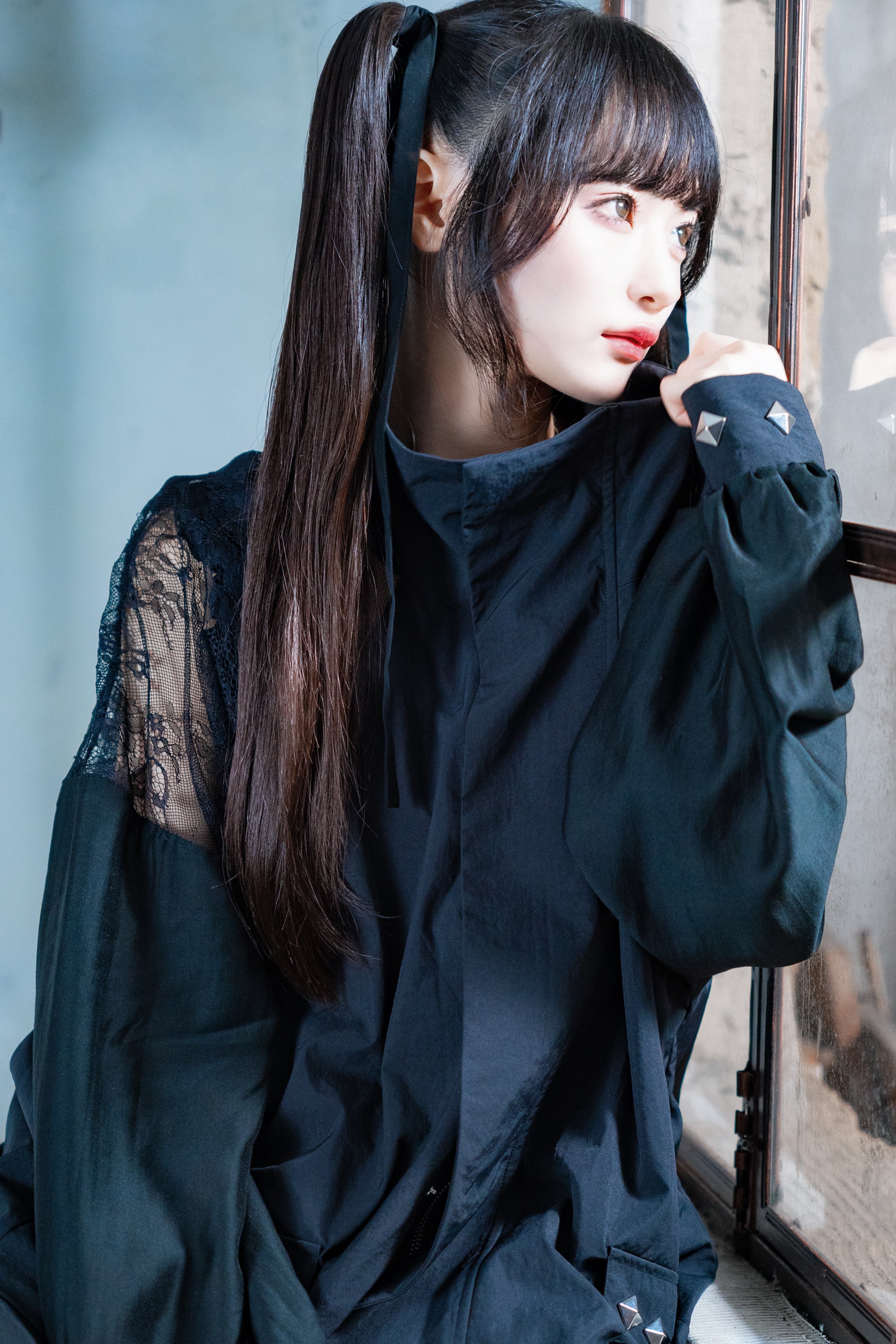 dd sheer lace blouson black