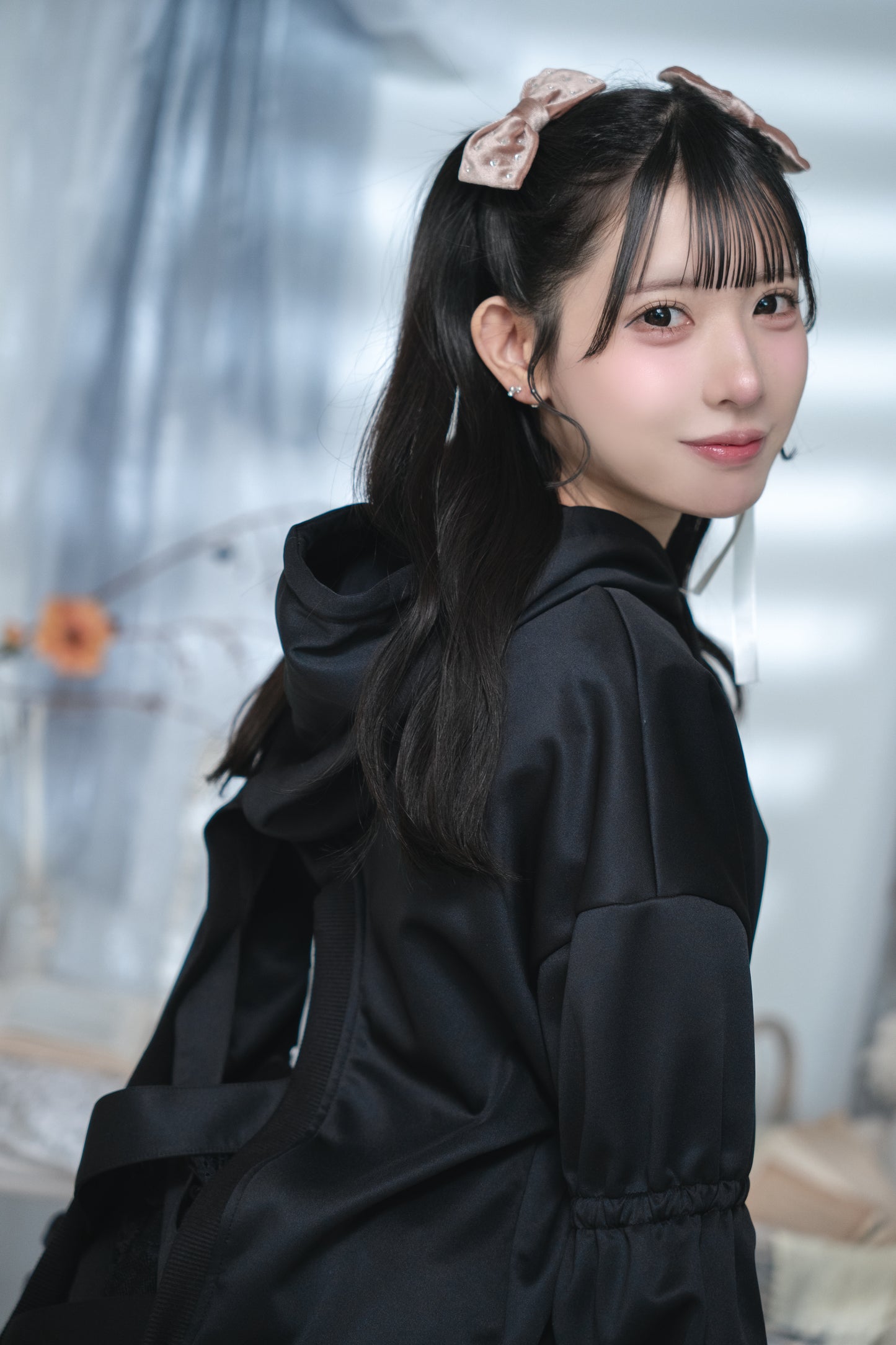 dd back ribon hoodie black