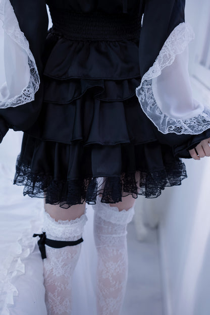 doll button frill skirt black