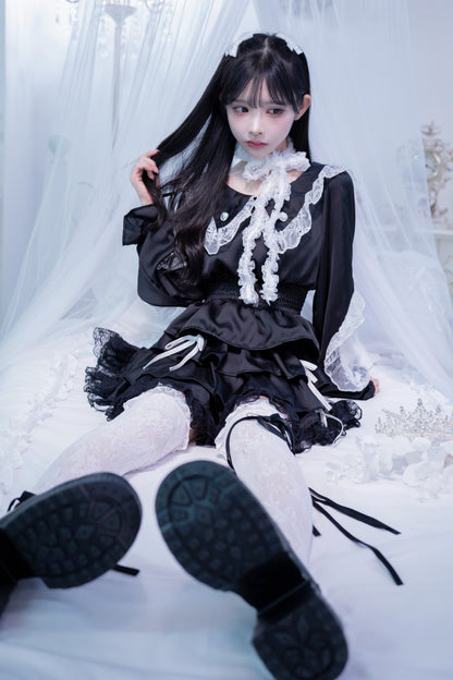 doll button frill skirt black