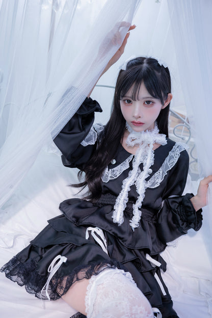 doll button frill skirt black