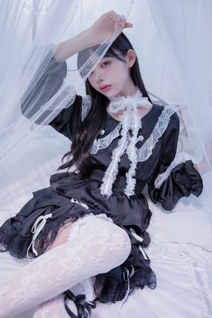 doll button frill skirt black