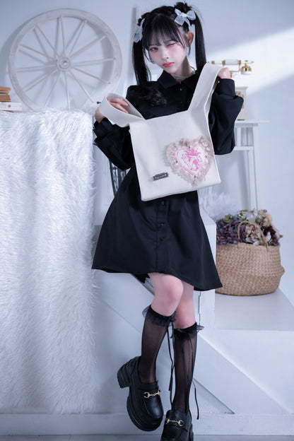 heart race knit tote beige