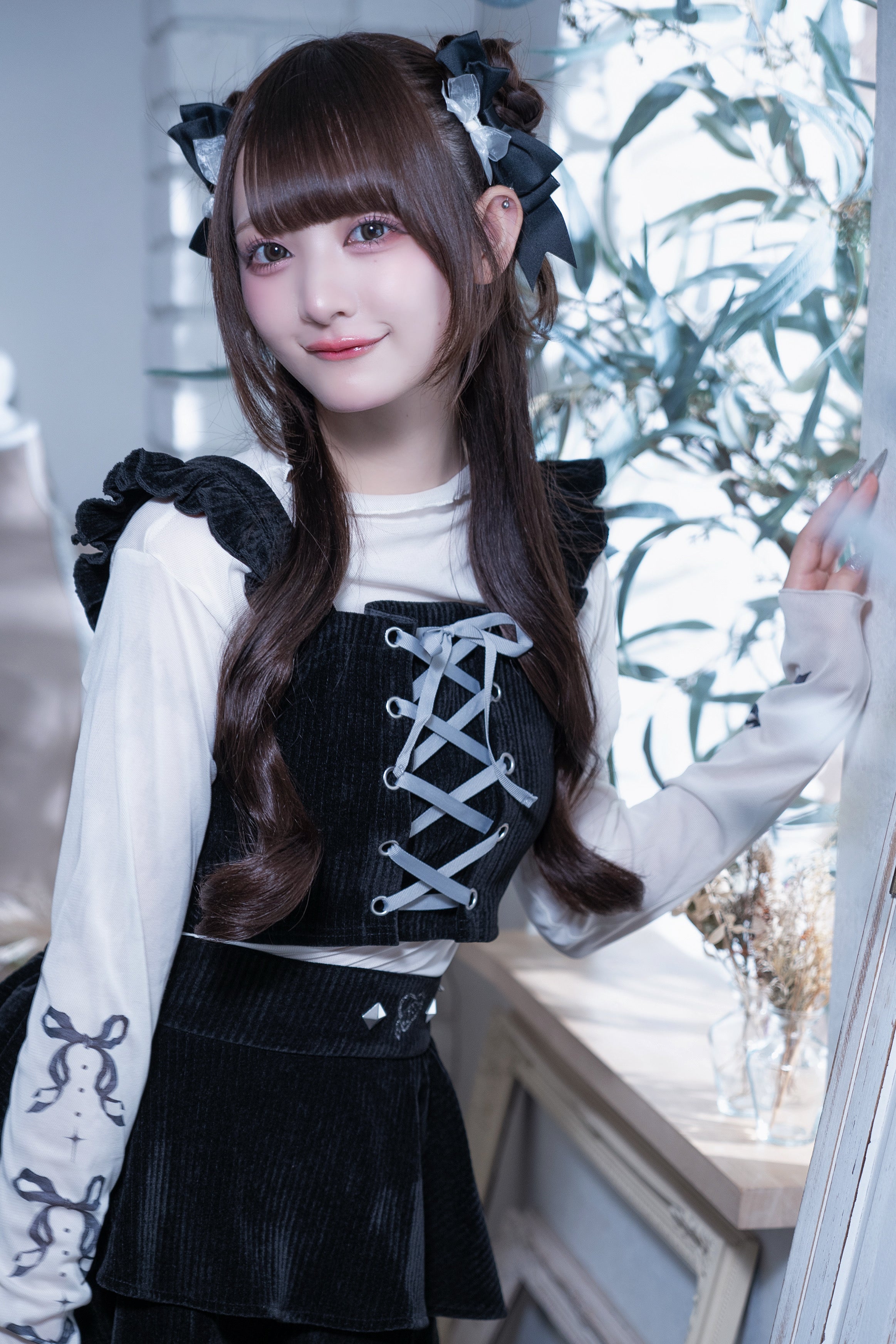 frill knit setup black