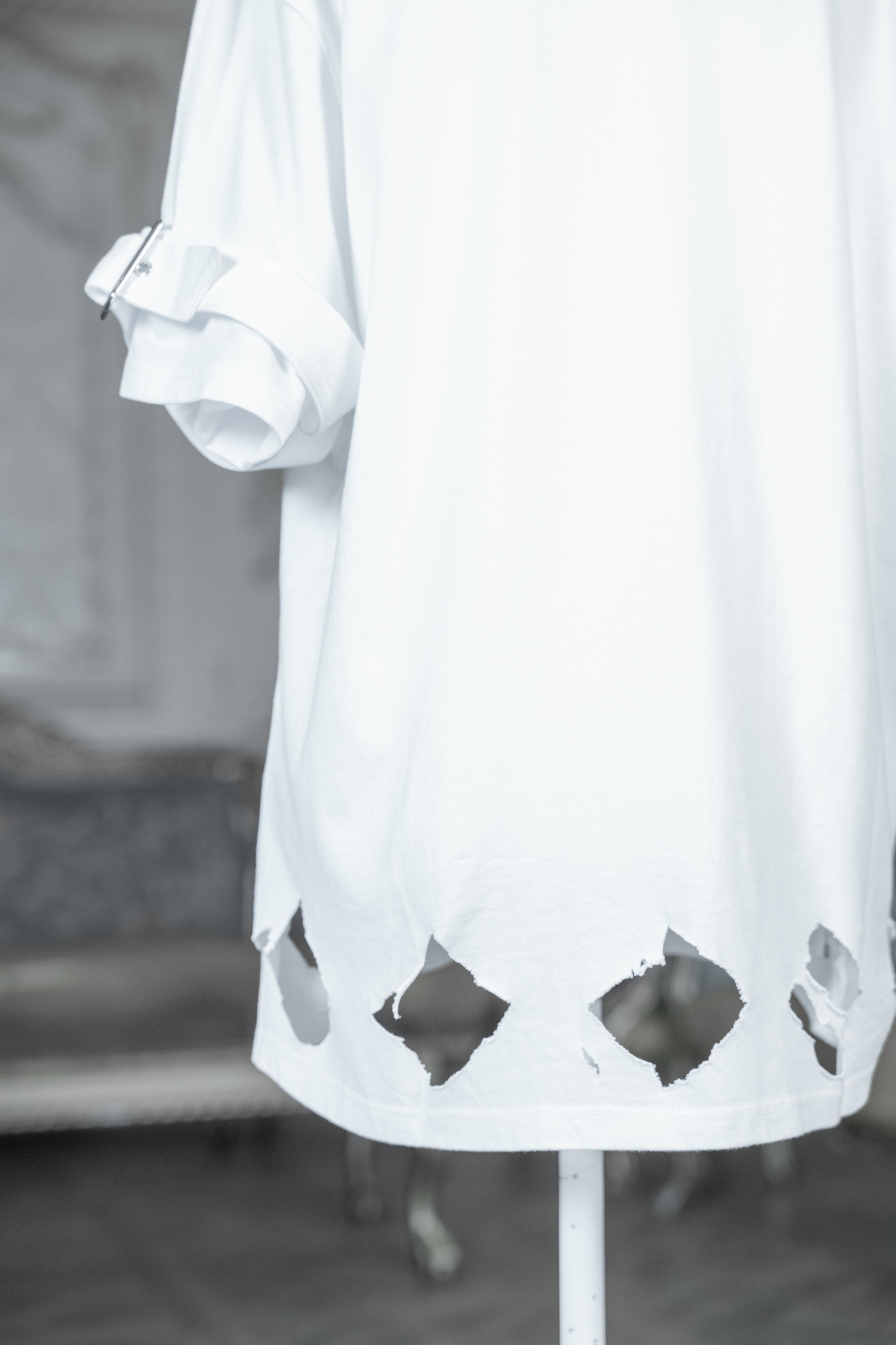 dd moon star Tee white