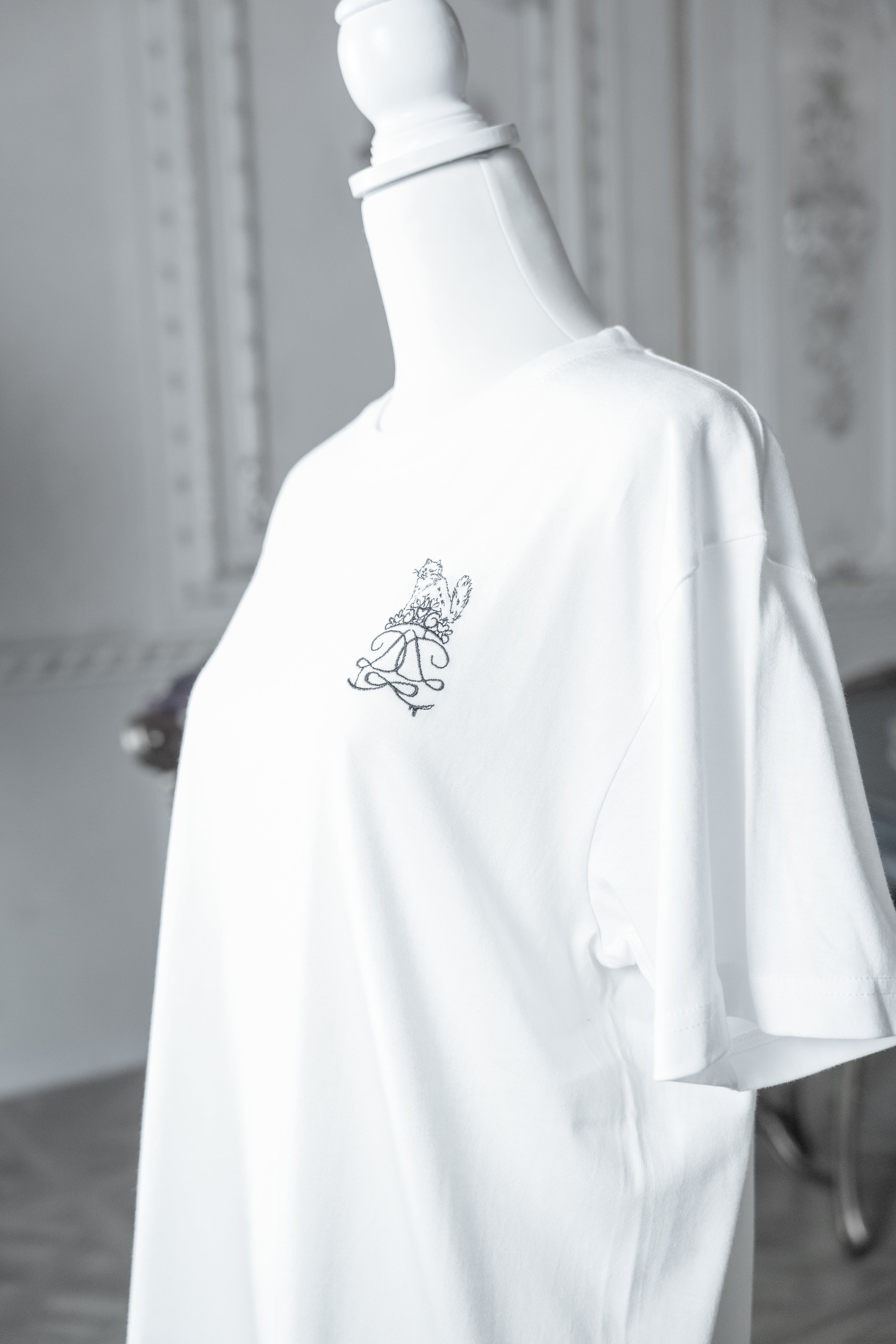 1st anniversary cat Tee white
