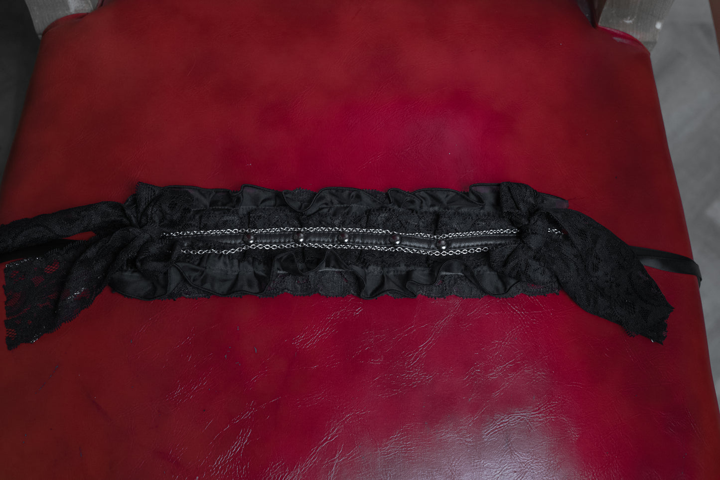 lace ribbon head dress black