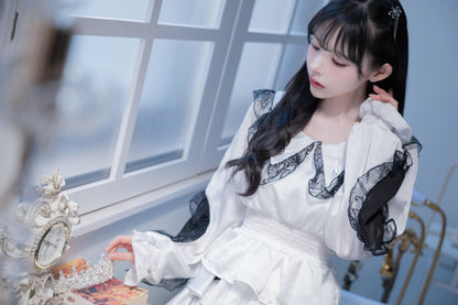 doll button frill skirt white